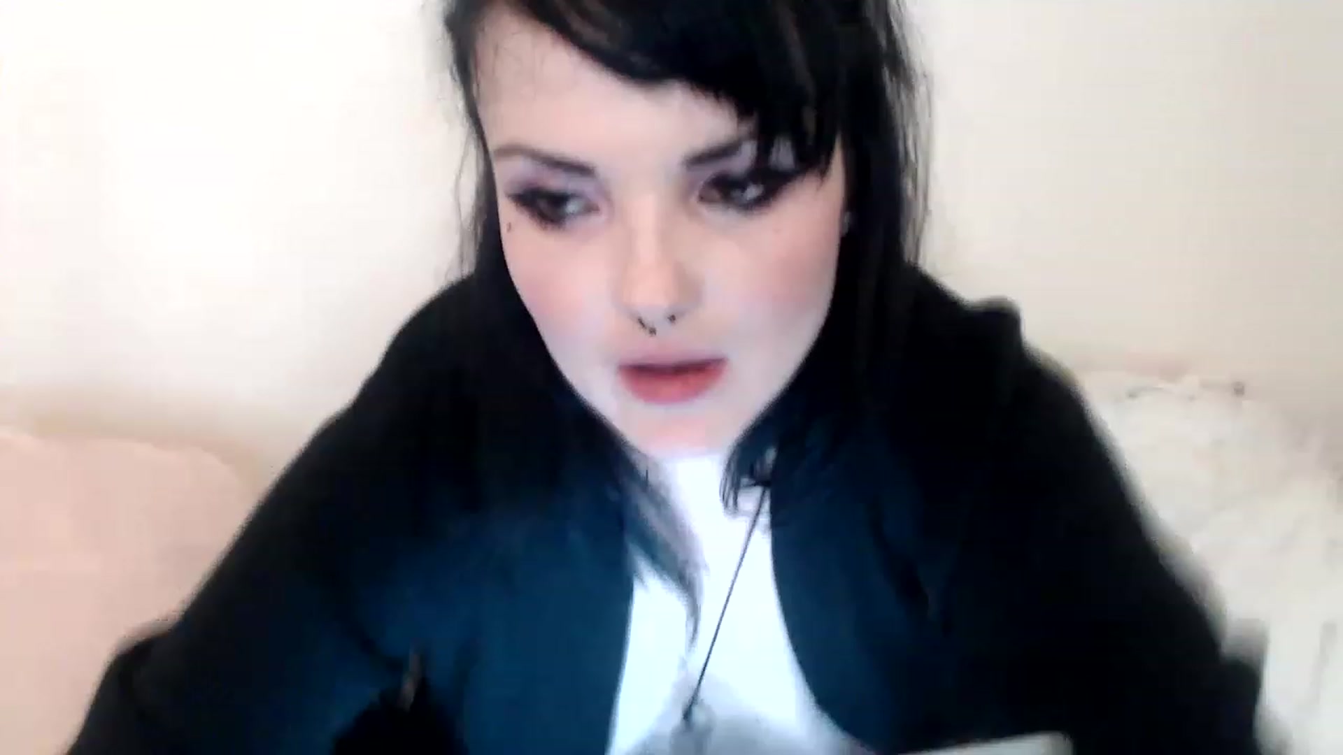 Gallery image thumbnail from Lilskyybby's myfreecams stream on, 07/16/2023, 09:42 image 17 of 20