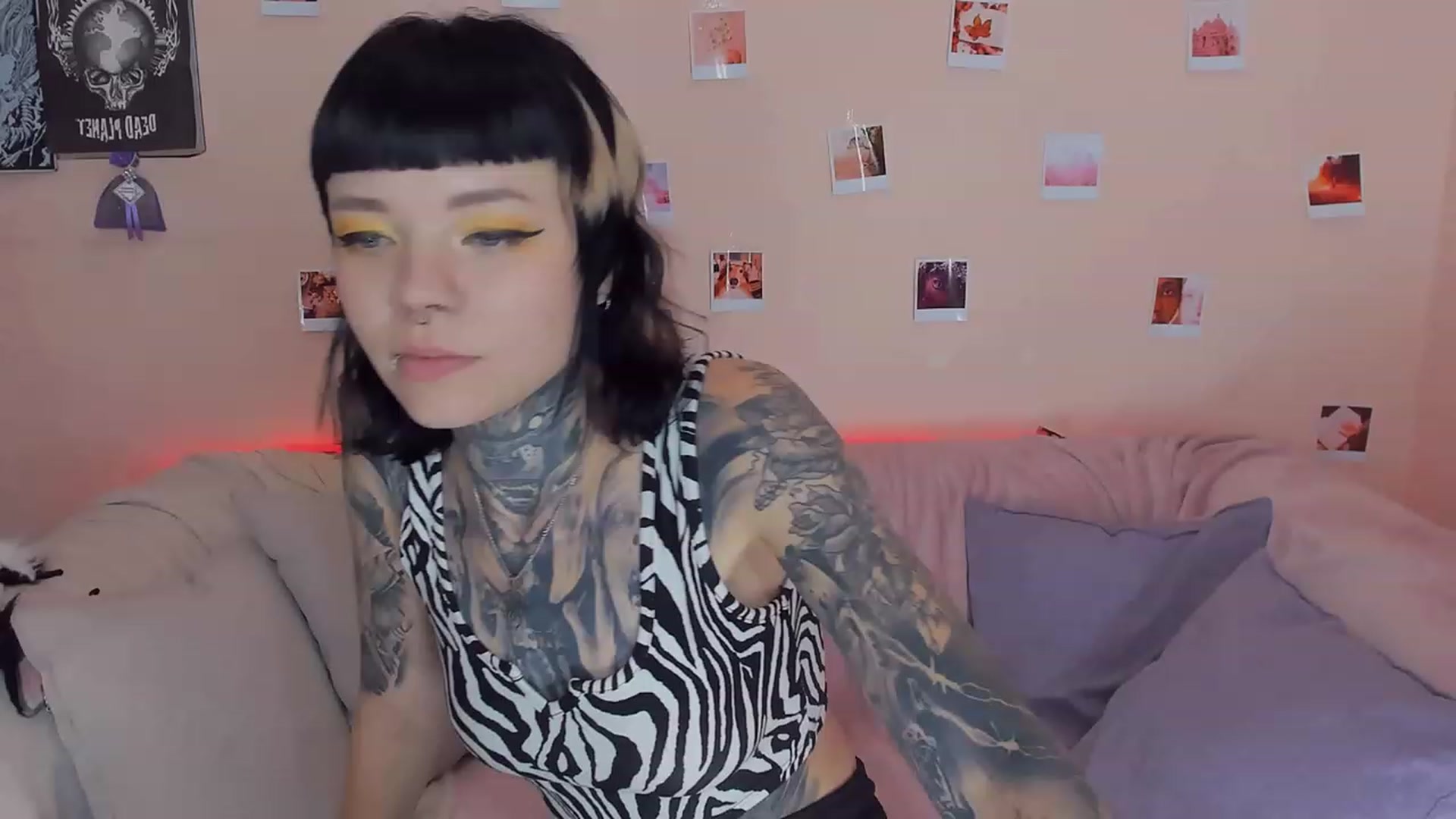 Gallery image thumbnail from LiluKayden's myfreecams stream on, 11/14/2022, 14:01 image 17 of 20