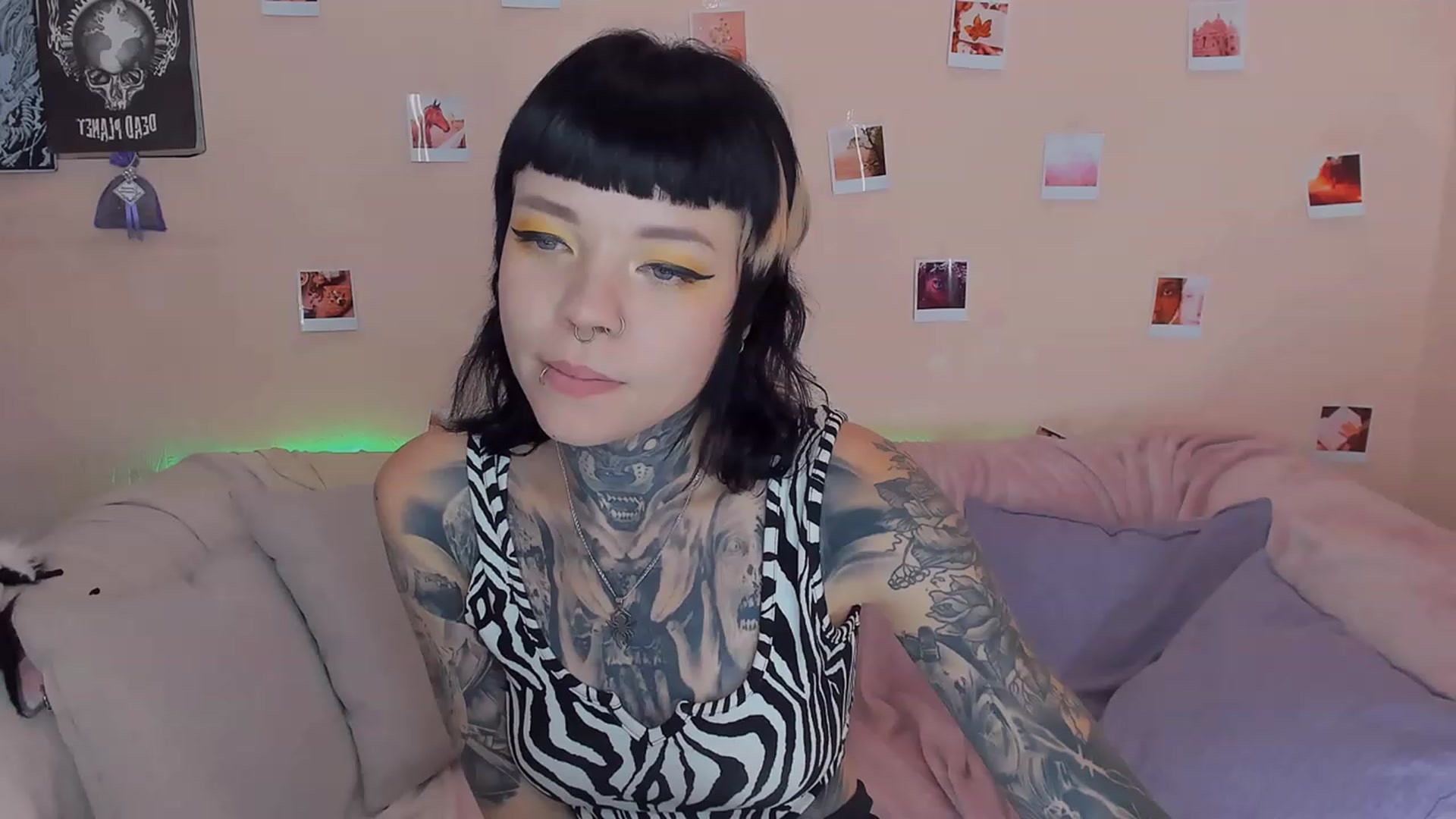 Gallery image thumbnail from LiluKayden's myfreecams stream on, 11/14/2022, 14:01 image 16 of 20