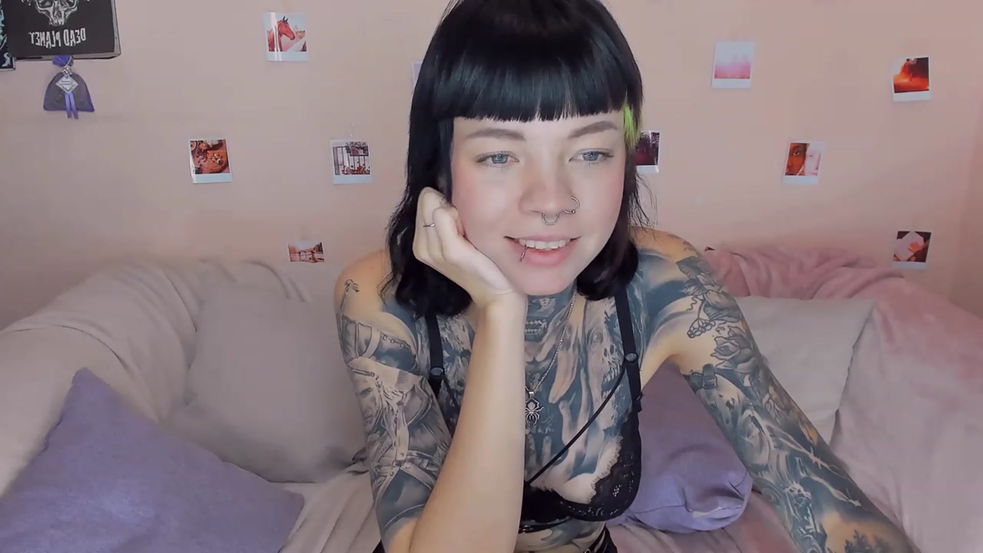 Gallery image thumbnail from LiluKayden's myfreecams stream on, 11/29/2022, 14:43 image 15 of 20