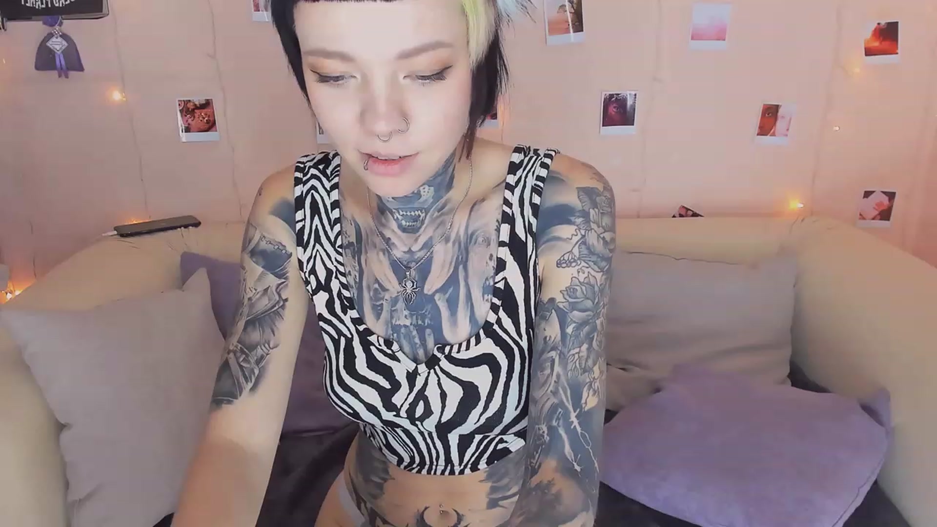 Gallery image thumbnail from LiluKayden's myfreecams stream on, 12/26/2022, 11:14 image 11 of 20