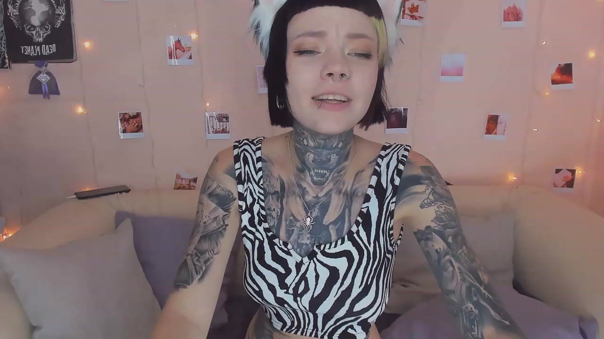 Gallery image thumbnail from LiluKayden's myfreecams stream on, 12/26/2022, 11:14 image 19 of 20