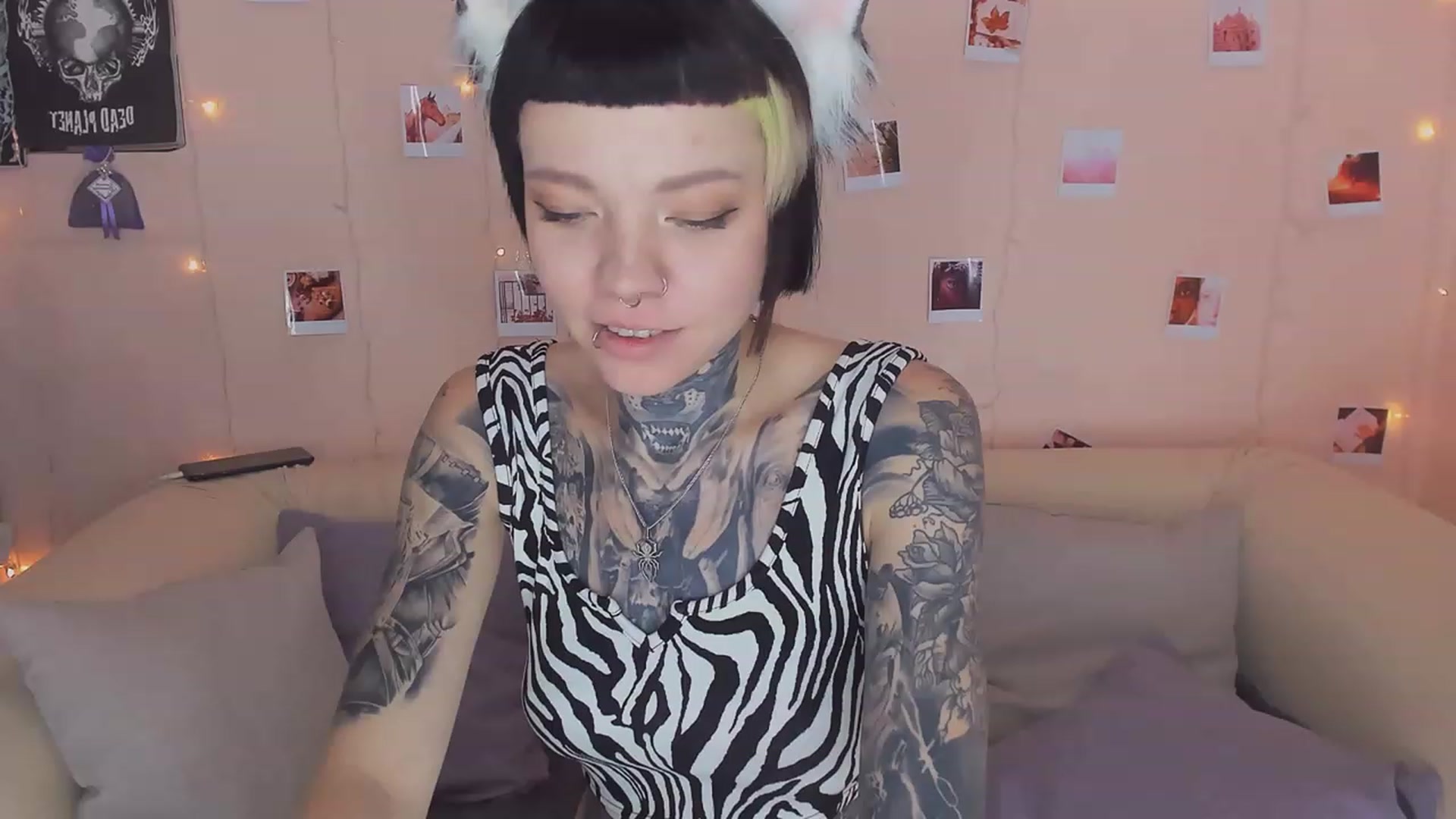 Gallery image thumbnail from LiluKayden's myfreecams stream on, 12/26/2022, 11:14 image 18 of 20