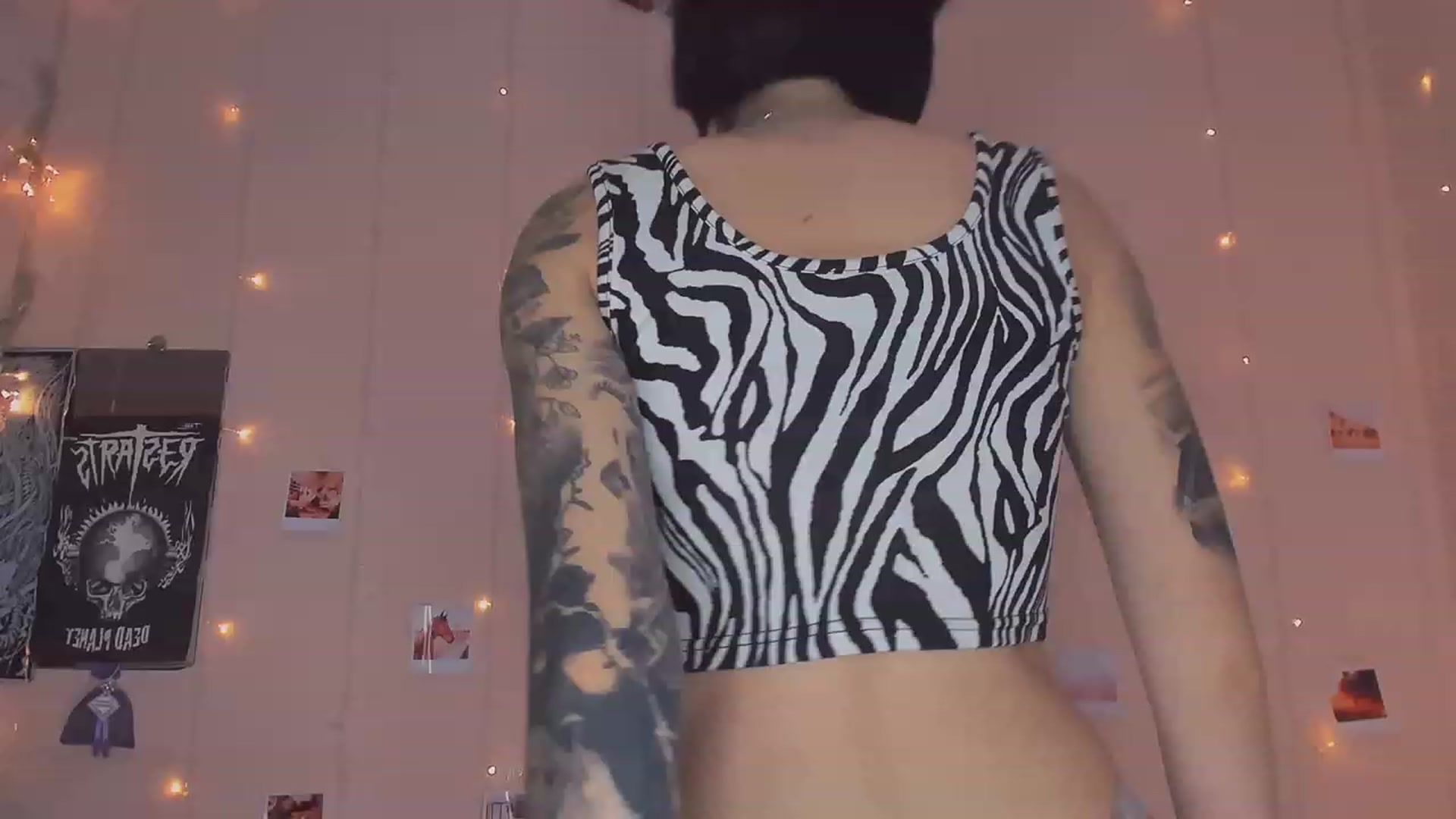 Gallery image thumbnail from LiluKayden's myfreecams stream on, 12/26/2022, 11:14 image 17 of 20