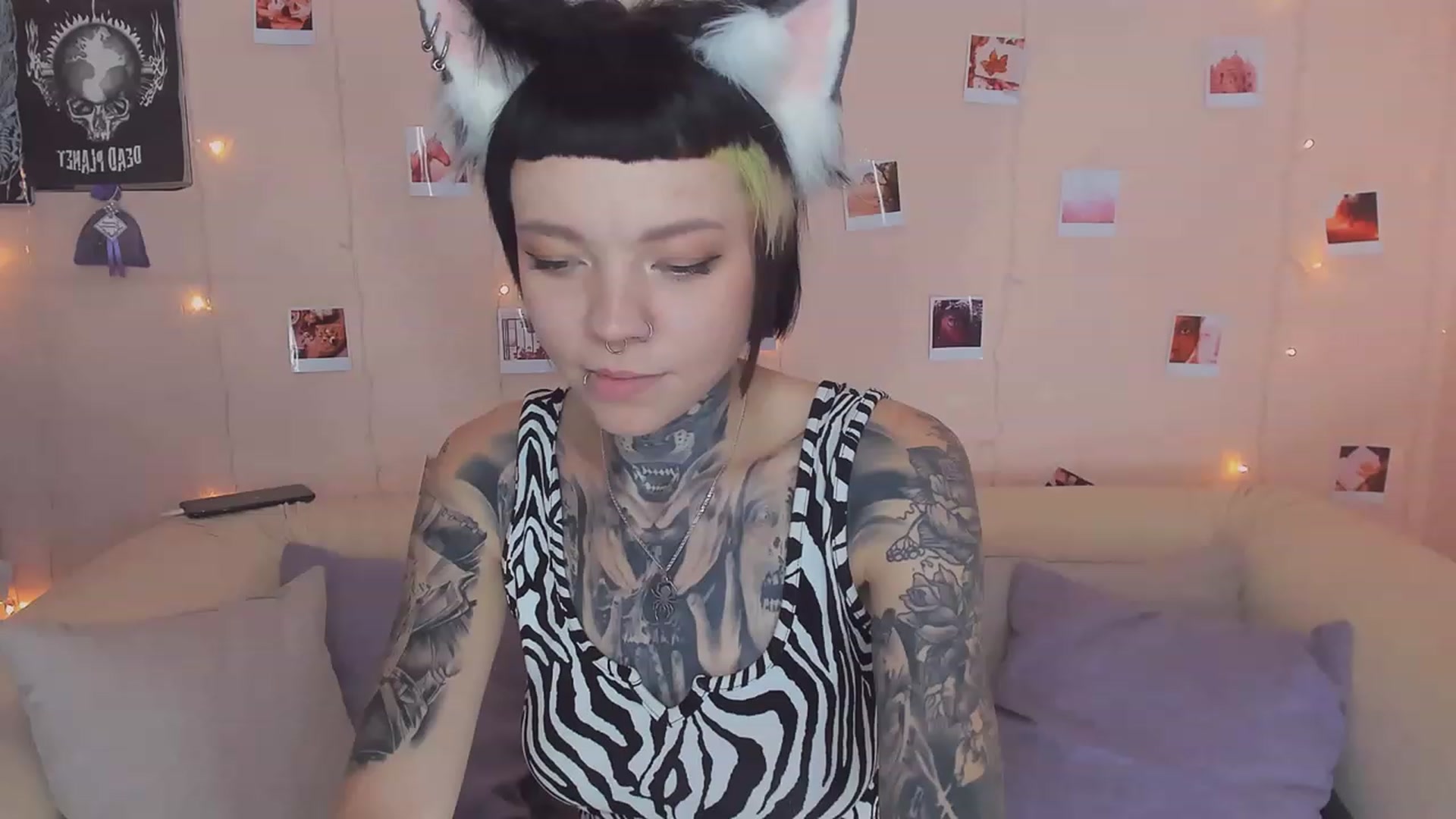 Gallery image thumbnail from LiluKayden's myfreecams stream on, 12/26/2022, 11:55 image 19 of 20