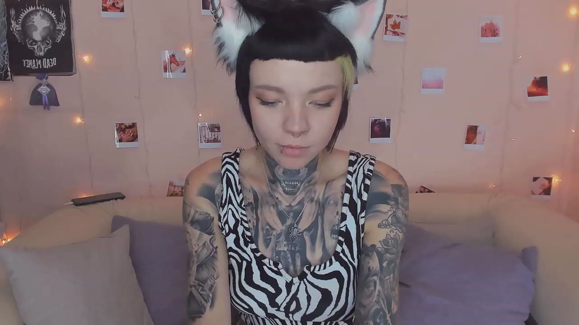 Gallery image thumbnail from LiluKayden's myfreecams stream on, 12/26/2022, 11:55 image 12 of 20