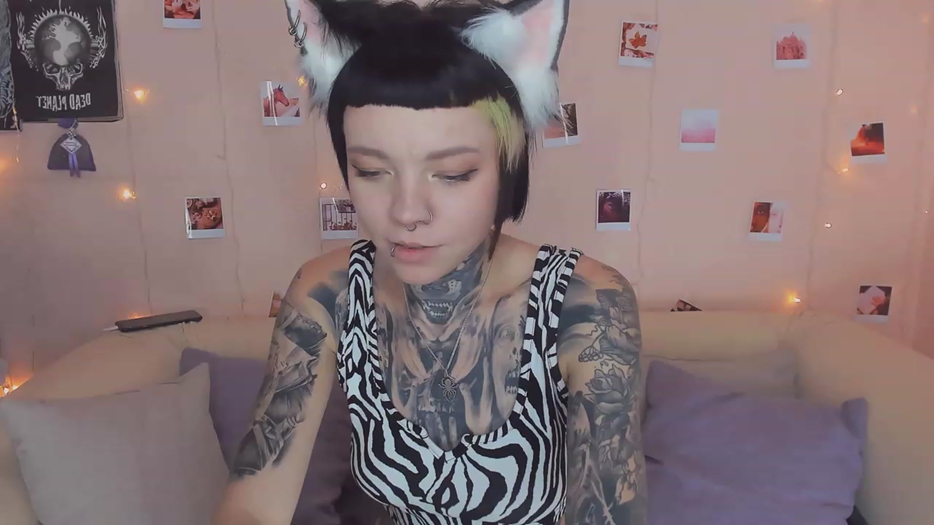 Gallery image thumbnail from LiluKayden's myfreecams stream on, 12/26/2022, 11:55 image 10 of 20