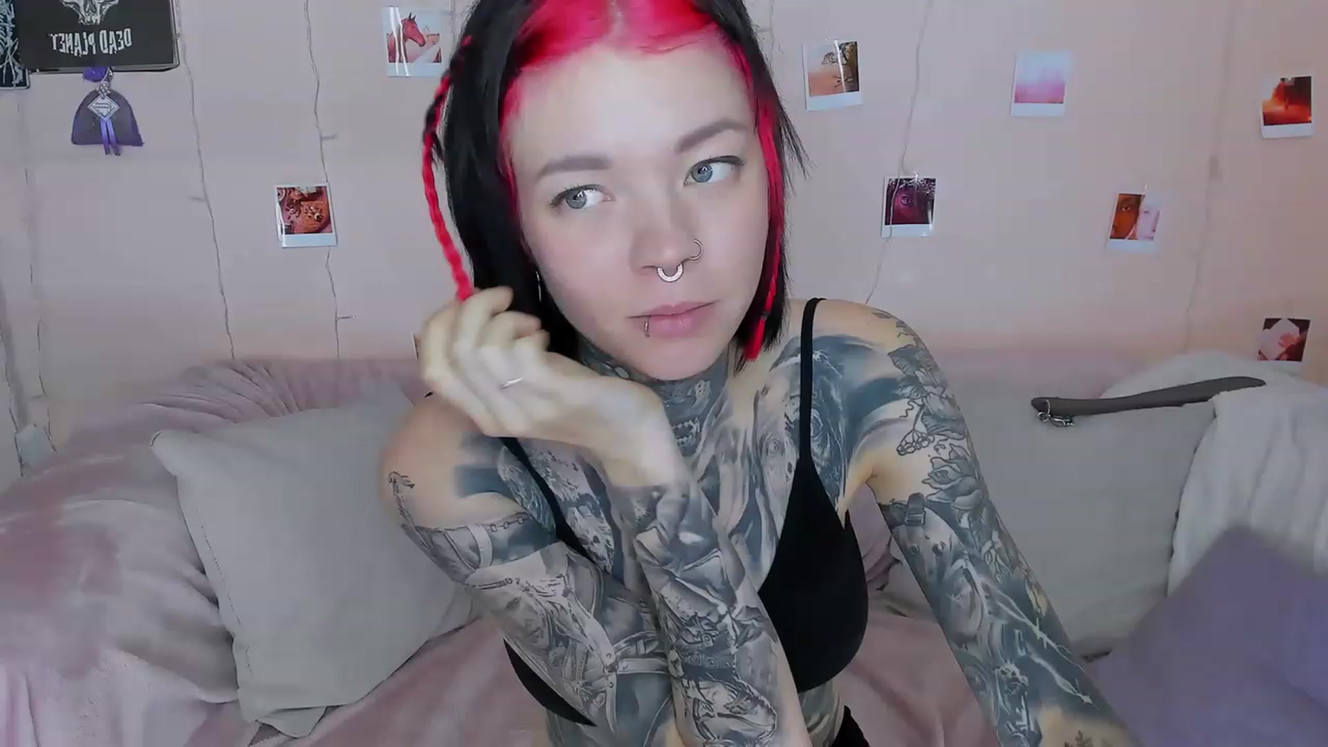 Gallery image thumbnail from LiluKayden's myfreecams stream on, 04/30/2023, 16:23 image 20 of 20