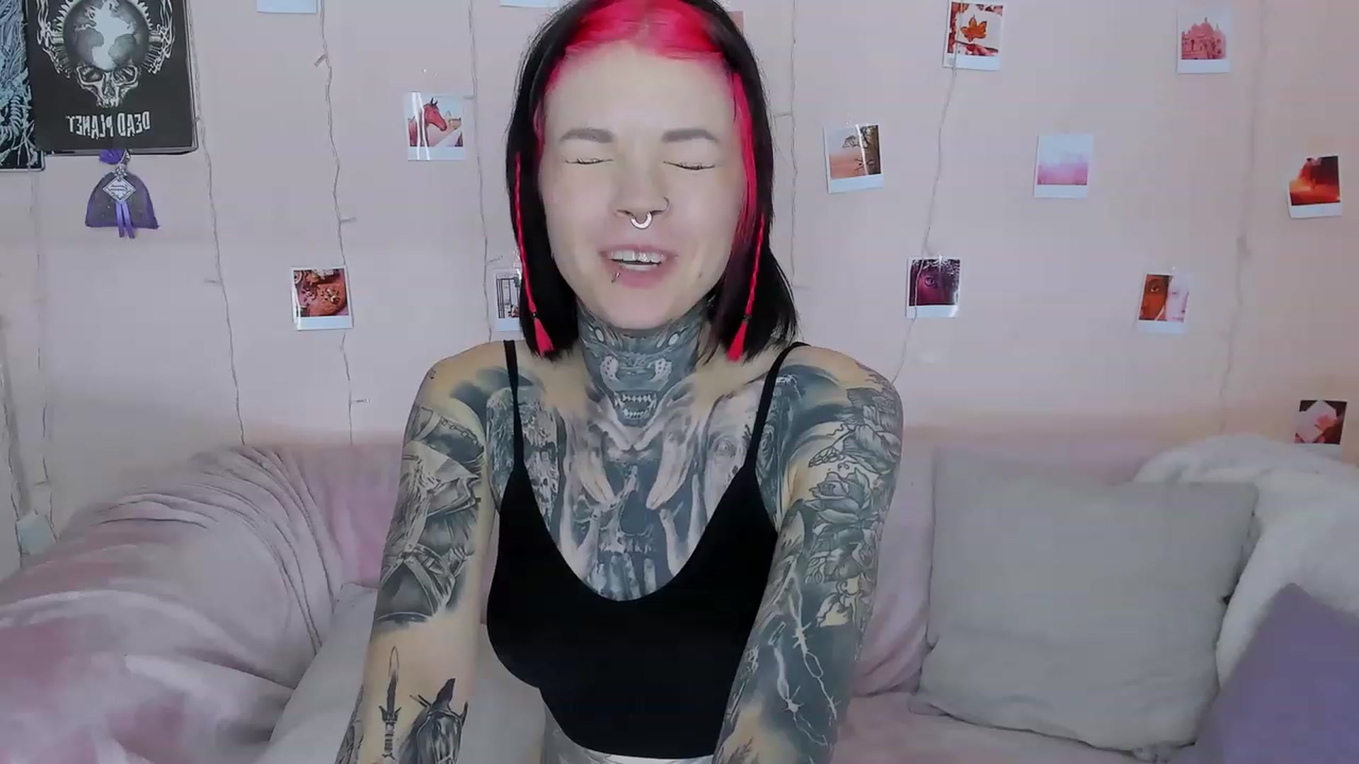 Gallery image thumbnail from LiluKayden's myfreecams stream on, 04/30/2023, 16:23 image 3 of 20