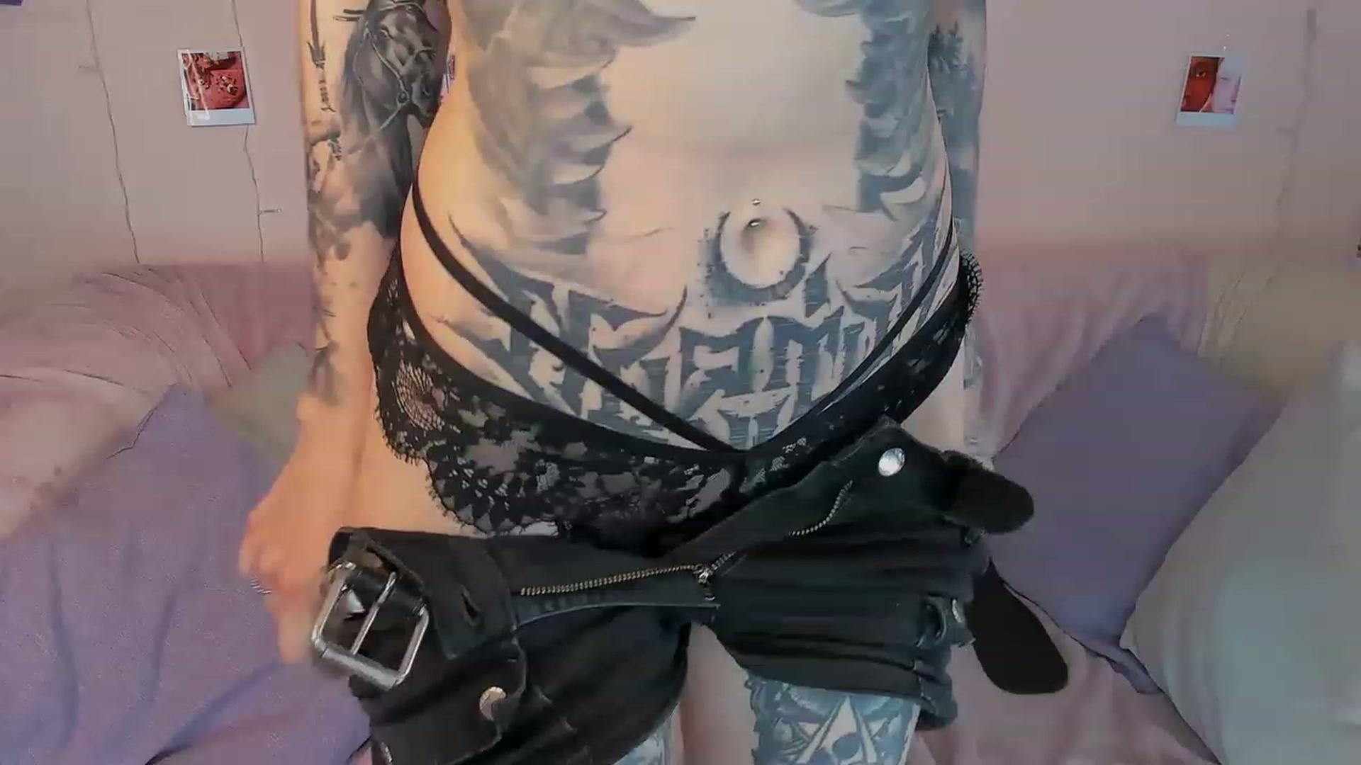 Gallery image thumbnail from LiluKayden's myfreecams stream on, 05/13/2023, 15:00 image 5 of 20