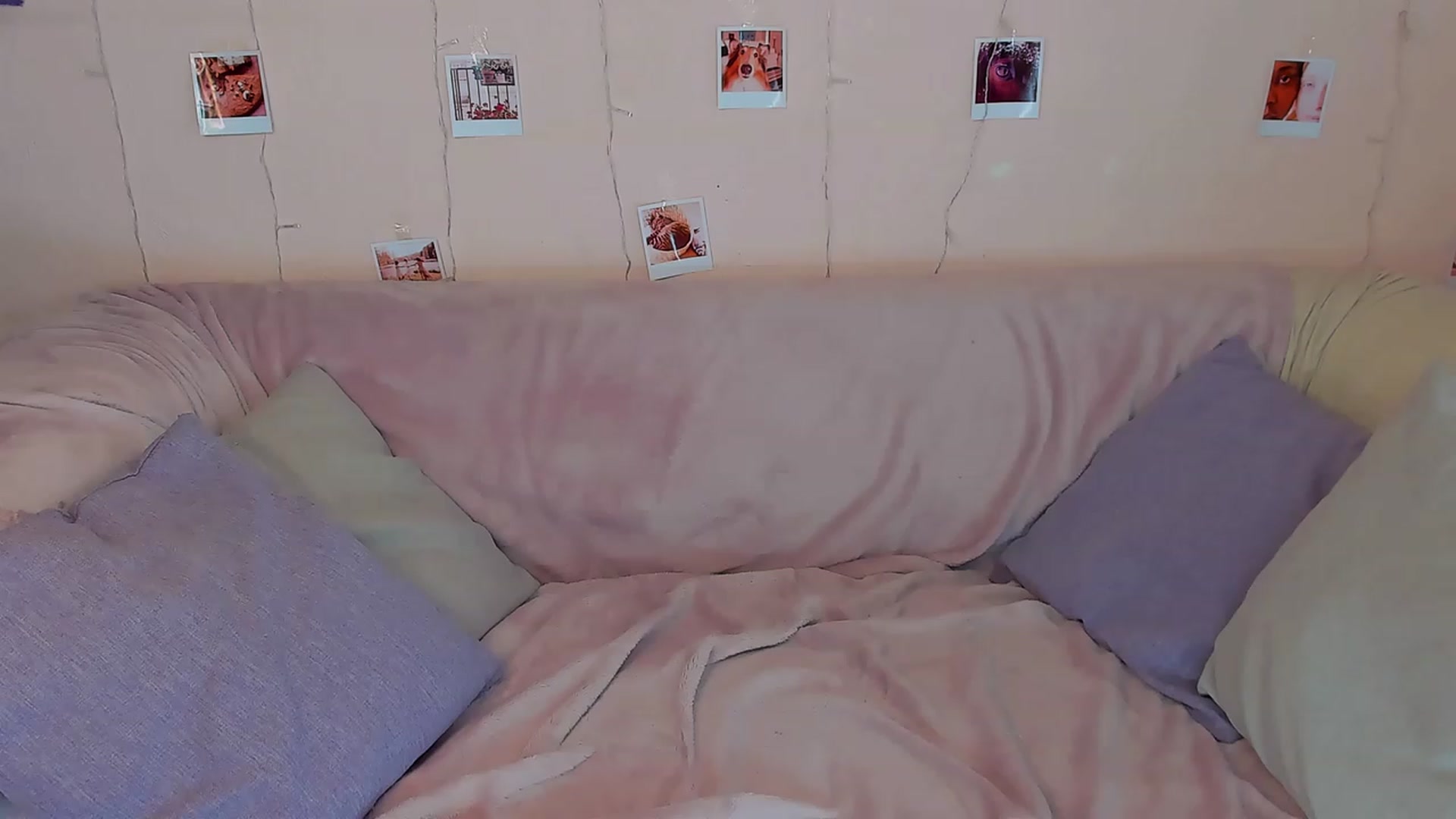Gallery image thumbnail from LiluKayden's myfreecams stream on, 05/13/2023, 15:00 image 3 of 20