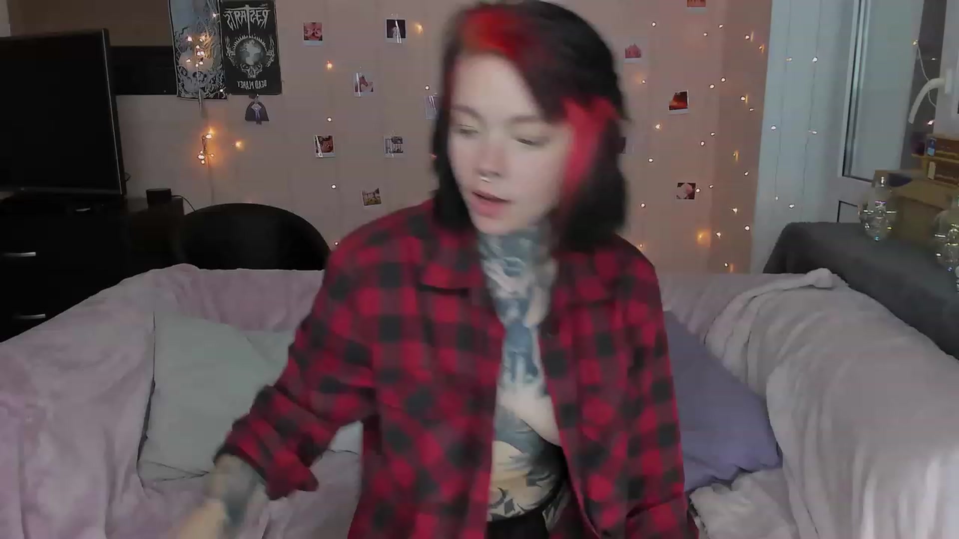 Gallery image thumbnail from LiluKayden's myfreecams stream on, 06/01/2023, 12:54 image 9 of 20