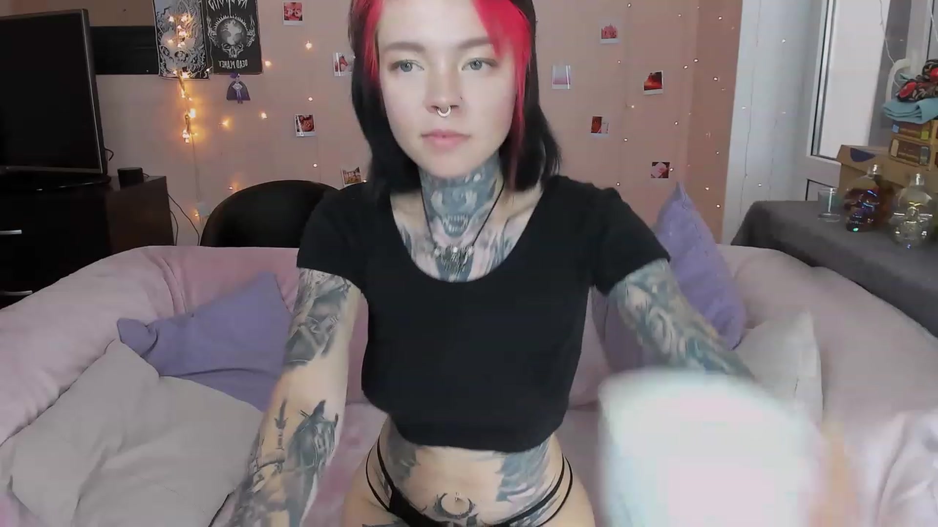 Gallery image thumbnail from LiluKayden's myfreecams stream on, 06/02/2023, 10:39 image 7 of 20