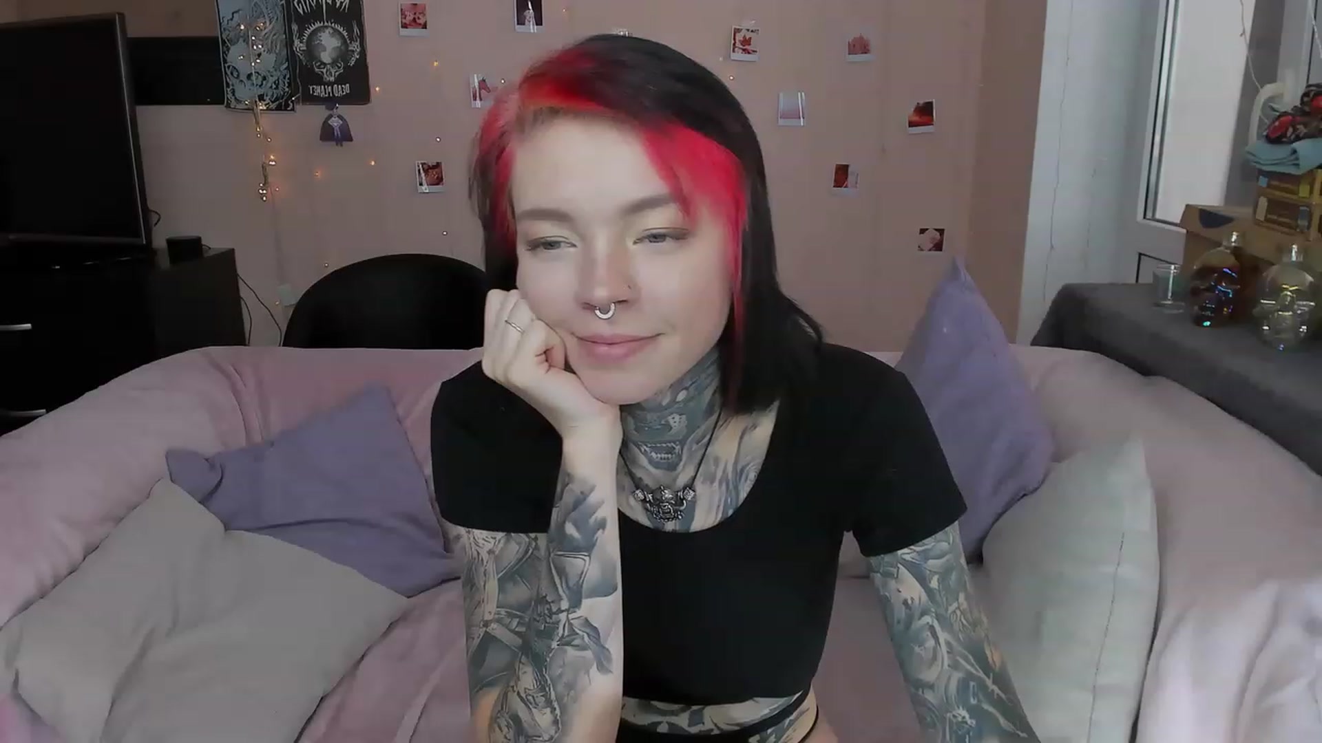 Gallery image thumbnail from LiluKayden's myfreecams stream on, 06/02/2023, 10:39 image 5 of 20