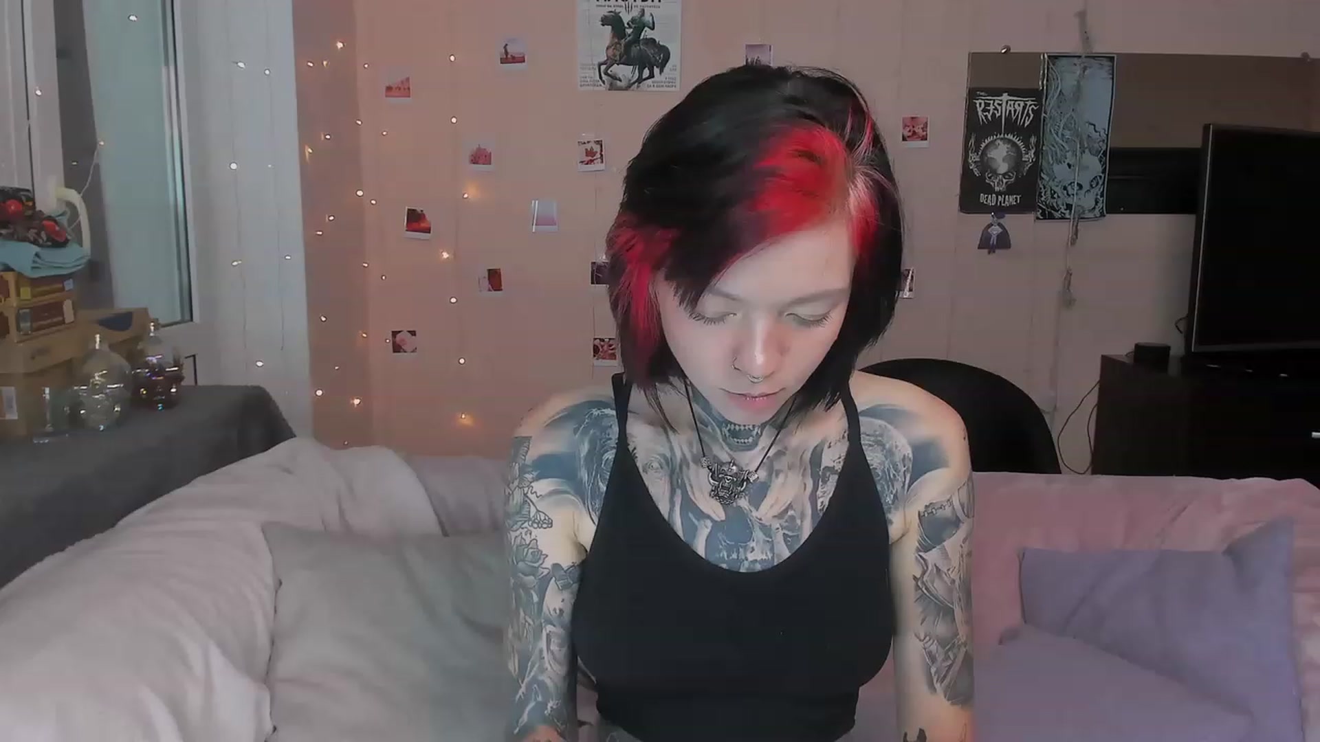 Gallery image thumbnail from LiluKayden's myfreecams stream on, 06/03/2023, 14:48 image 14 of 20