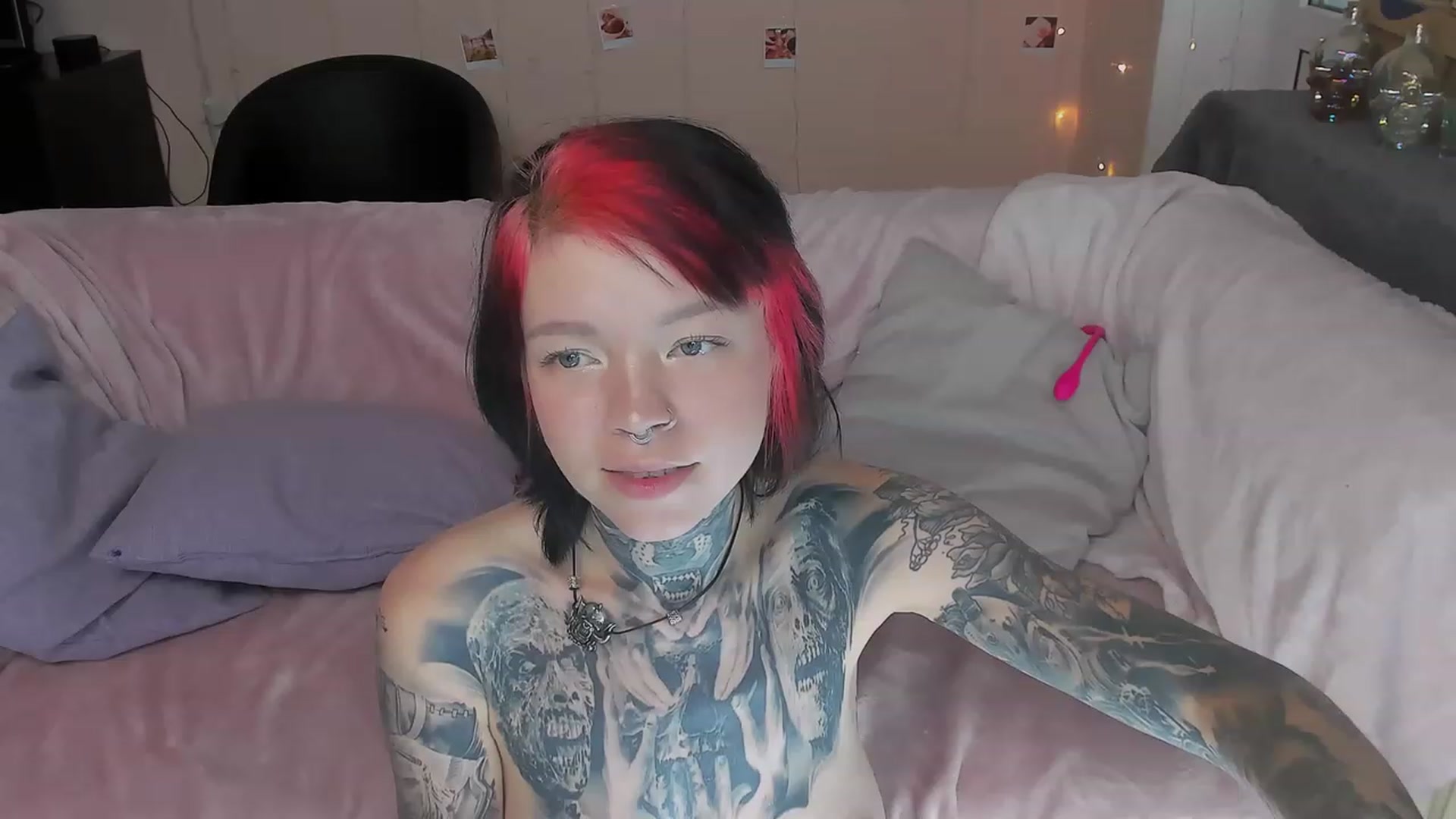 Gallery image thumbnail from LiluKayden's myfreecams stream on, 06/03/2023, 14:48 image 6 of 20