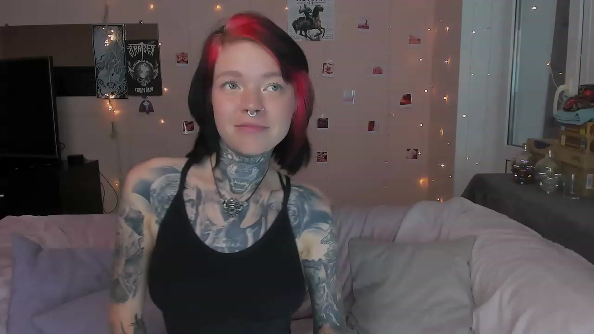 Gallery image thumbnail from LiluKayden's myfreecams stream on, 06/03/2023, 14:48 image 13 of 20