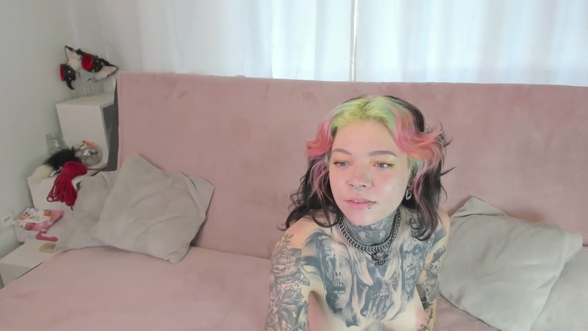 Gallery image thumbnail from LiluKayden's myfreecams stream on, 06/04/2024, 16:06 image 8 of 20