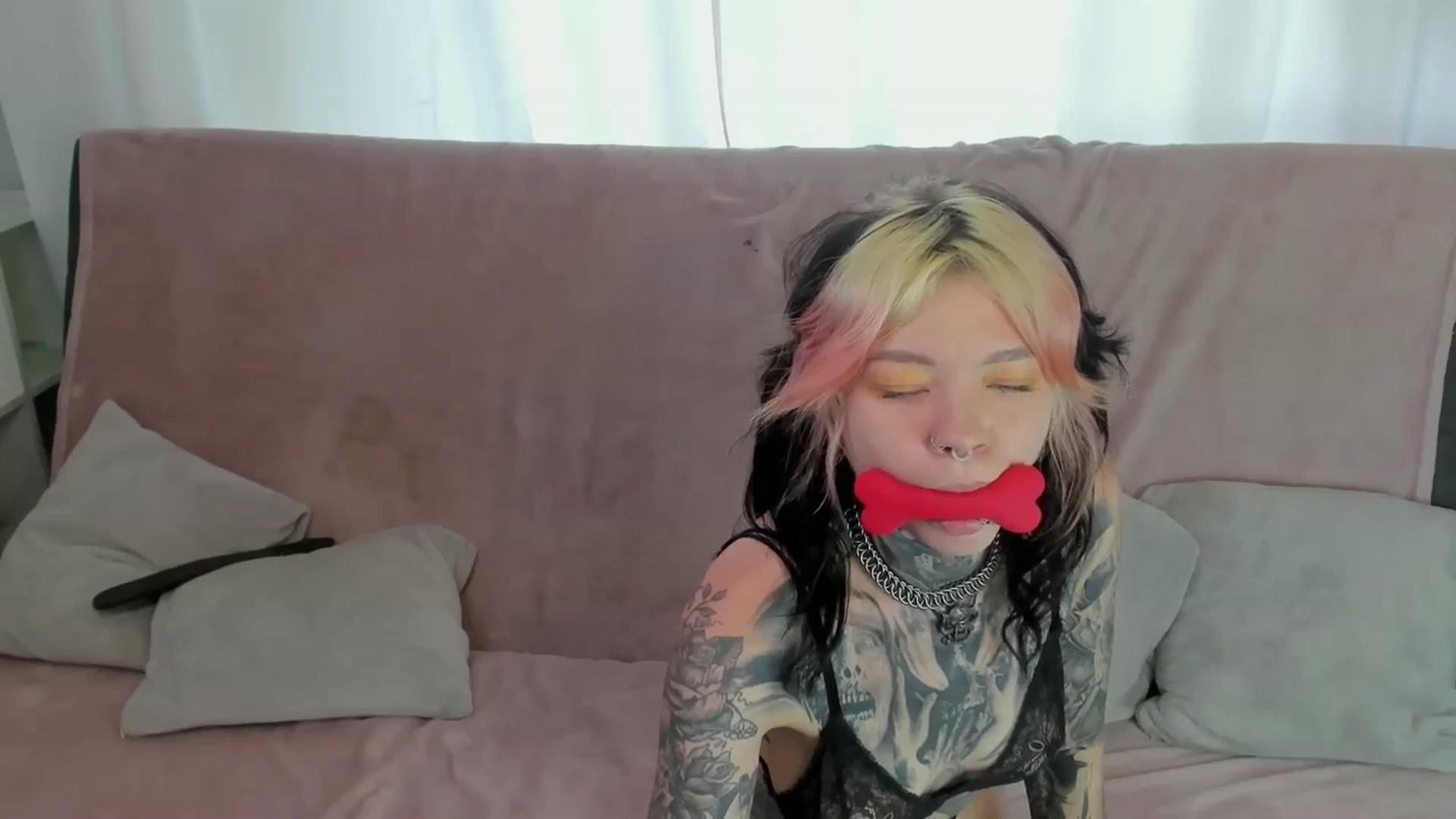 Gallery image thumbnail from LiluKayden's myfreecams stream on, 07/04/2024, 12:31 image 9 of 20