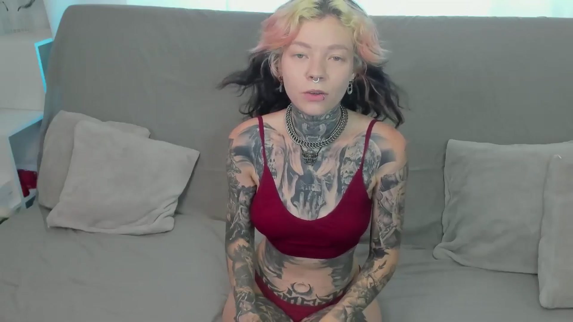 Gallery image thumbnail from LiluKayden's myfreecams stream on, 07/09/2024, 15:16 image 7 of 20