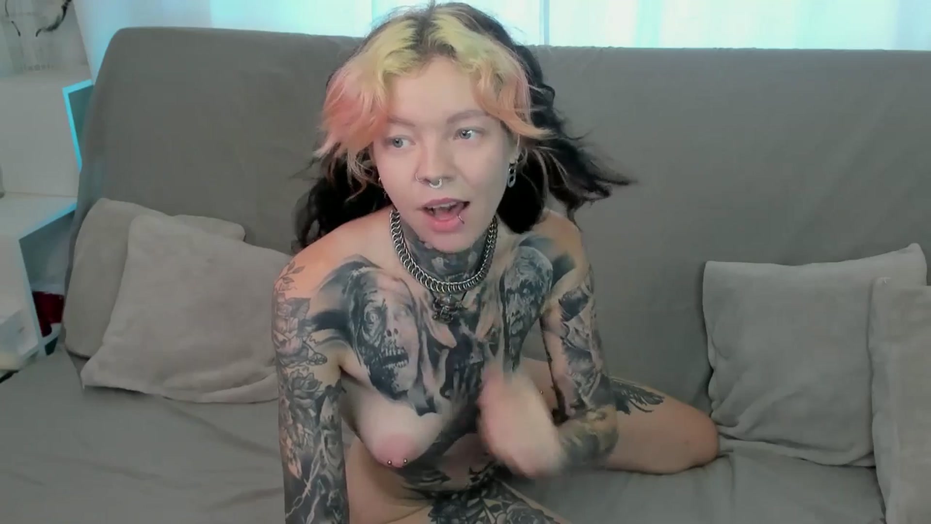 Gallery image thumbnail from LiluKayden's myfreecams stream on, 07/09/2024, 15:16 image 12 of 20