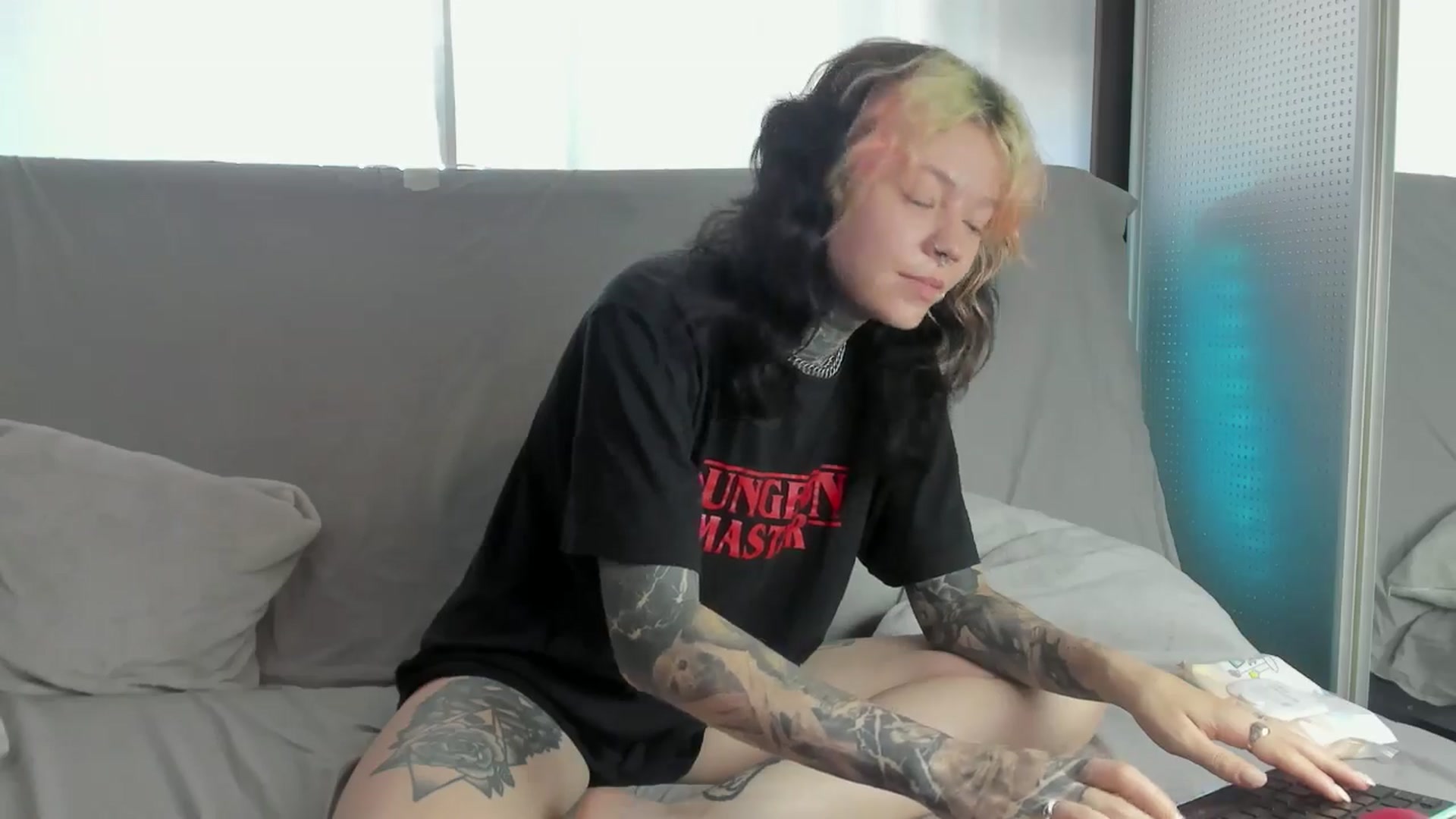 Gallery image thumbnail from LiluKayden's myfreecams stream on, 07/13/2024, 12:30 image 19 of 20