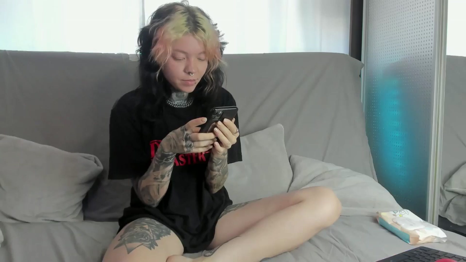 Gallery image thumbnail from LiluKayden's myfreecams stream on, 07/13/2024, 12:30 image 15 of 20