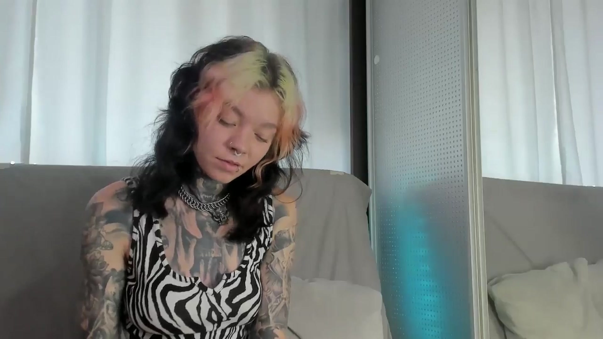 Gallery image thumbnail from LiluKayden's myfreecams stream on, 07/14/2024, 16:24 image 8 of 20