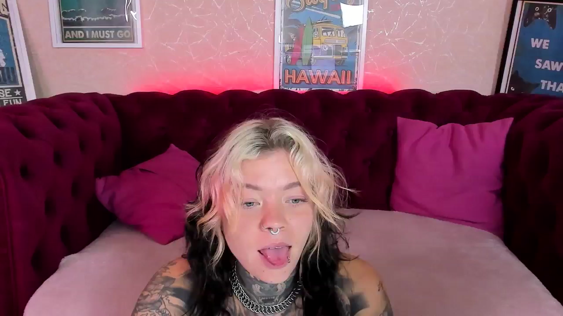Gallery image thumbnail from LiluKayden's myfreecams stream on, 09/25/2024, 17:05 image 15 of 20