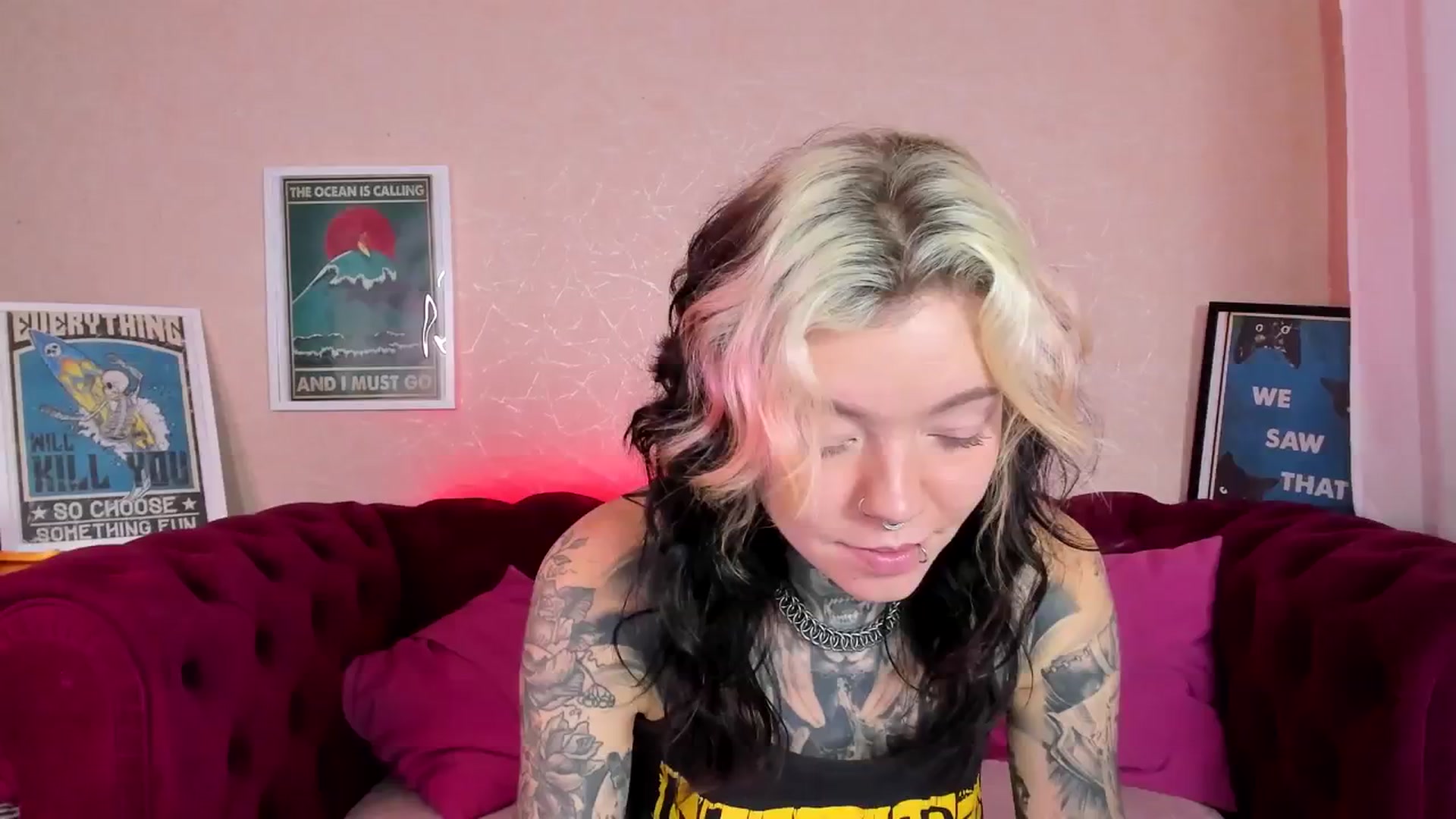 Gallery image thumbnail from LiluKayden's myfreecams stream on, 09/25/2024, 17:05 image 6 of 20