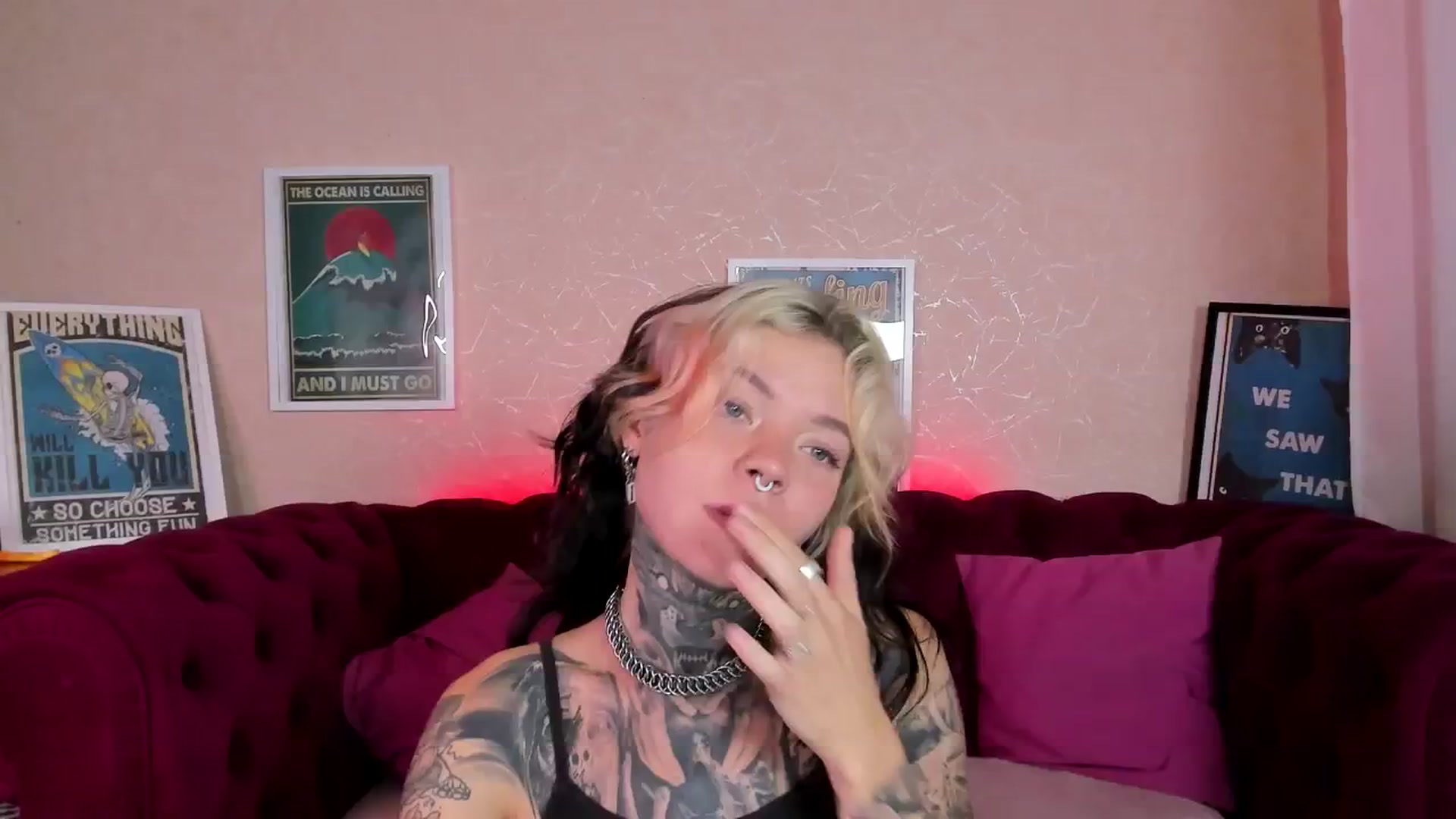 Gallery image thumbnail from LiluKayden's myfreecams stream on, 09/25/2024, 17:05 image 3 of 20