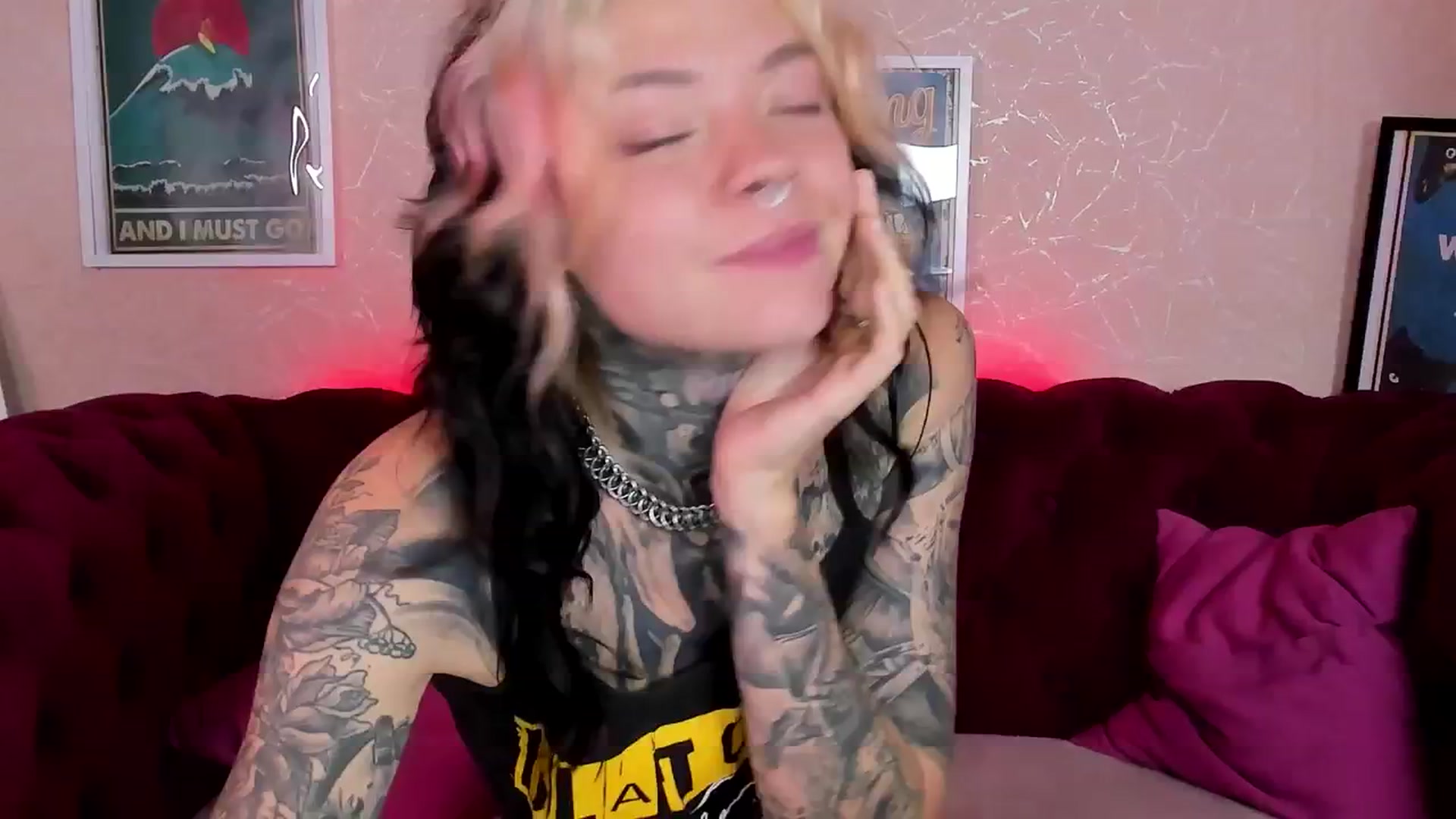 Gallery image thumbnail from LiluKayden's myfreecams stream on, 09/25/2024, 18:31 image 14 of 20