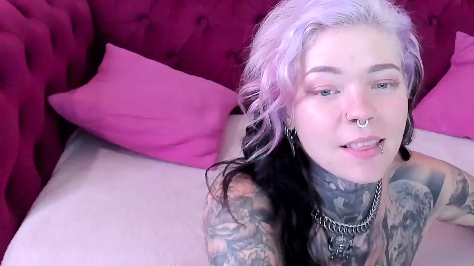 Gallery image thumbnail from LiluKayden's myfreecams stream on, 10/13/2024, 15:42 image 14 of 20