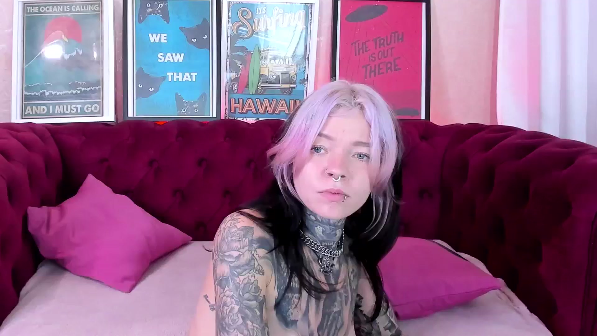 Gallery image thumbnail from LiluKayden's myfreecams stream on, 10/14/2024, 18:36 image 18 of 20