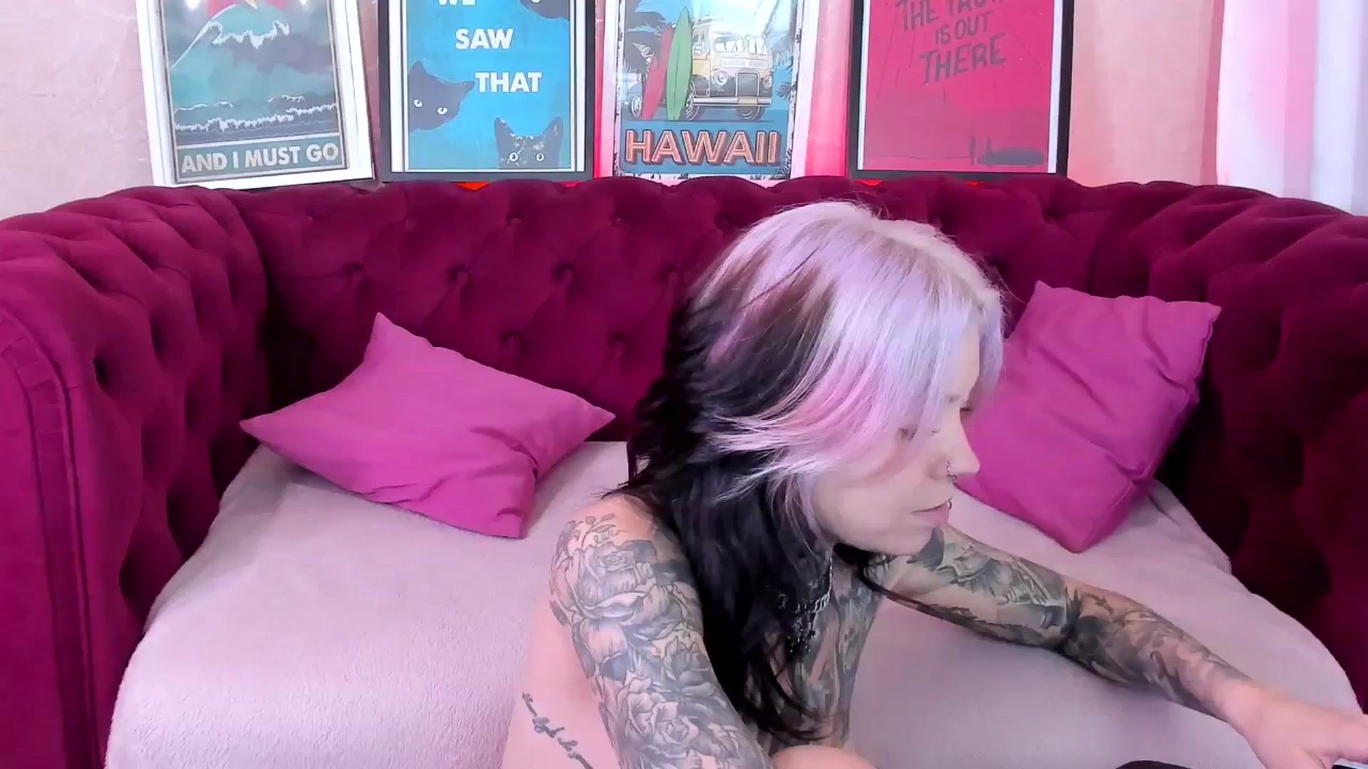 Gallery image thumbnail from LiluKayden's myfreecams stream on, 10/14/2024, 18:36 image 2 of 20
