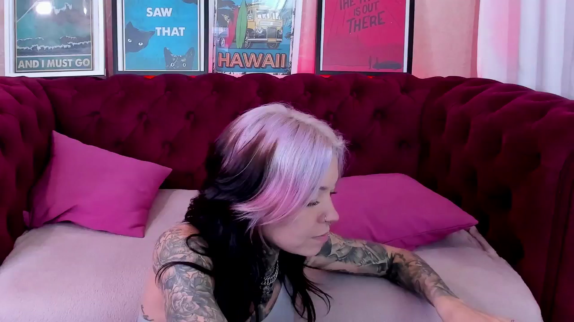 Gallery image thumbnail from LiluKayden's myfreecams stream on, 10/14/2024, 19:45 image 5 of 20