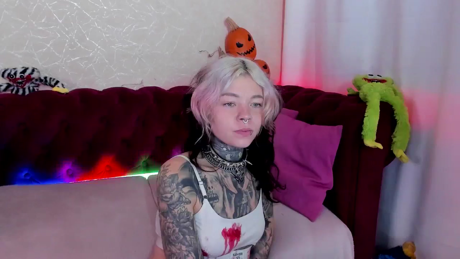 Gallery image thumbnail from LiluKayden's myfreecams stream on, 10/30/2024, 16:25 image 14 of 20