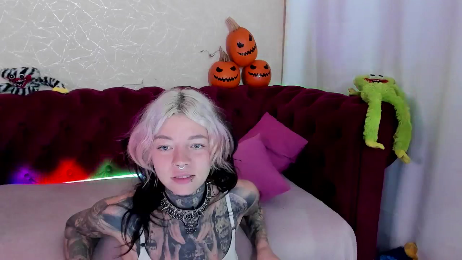 Gallery image thumbnail from LiluKayden's myfreecams stream on, 10/30/2024, 16:25 image 5 of 20