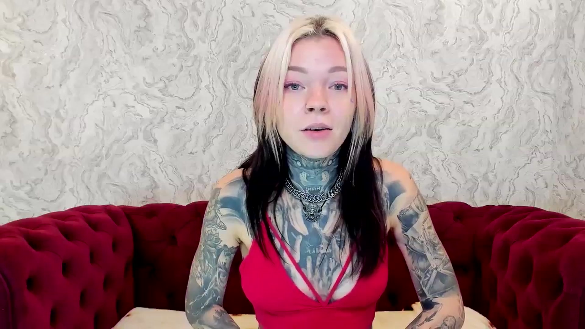 Gallery image thumbnail from LiluKayden's myfreecams stream on, 11/14/2024, 17:39 image 17 of 20