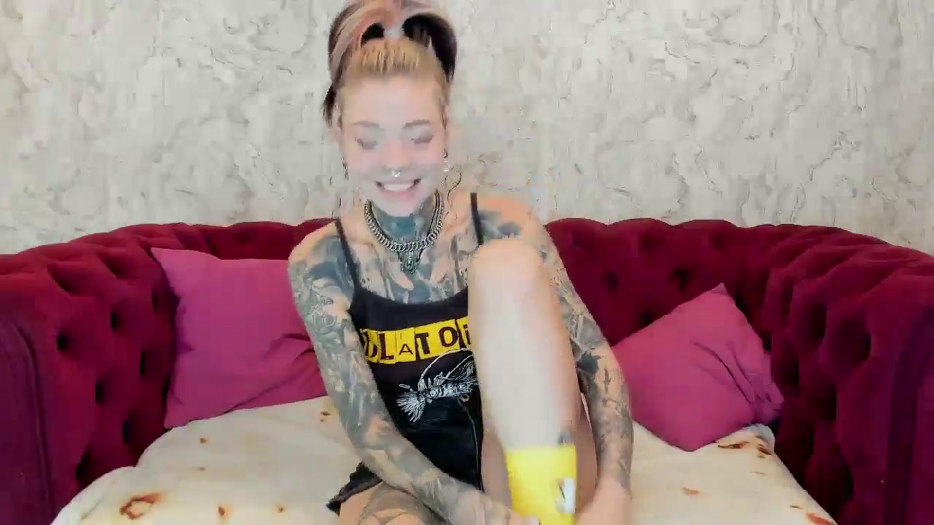 Gallery image thumbnail from LiluKayden's myfreecams stream on, 11/15/2024, 14:58 image 13 of 20