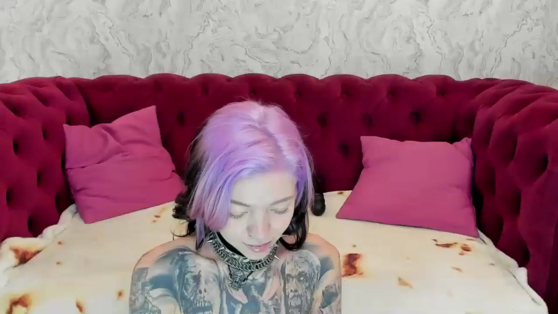 Gallery image thumbnail from LiluKayden's myfreecams stream on, 11/28/2024, 17:43 image 1 of 20