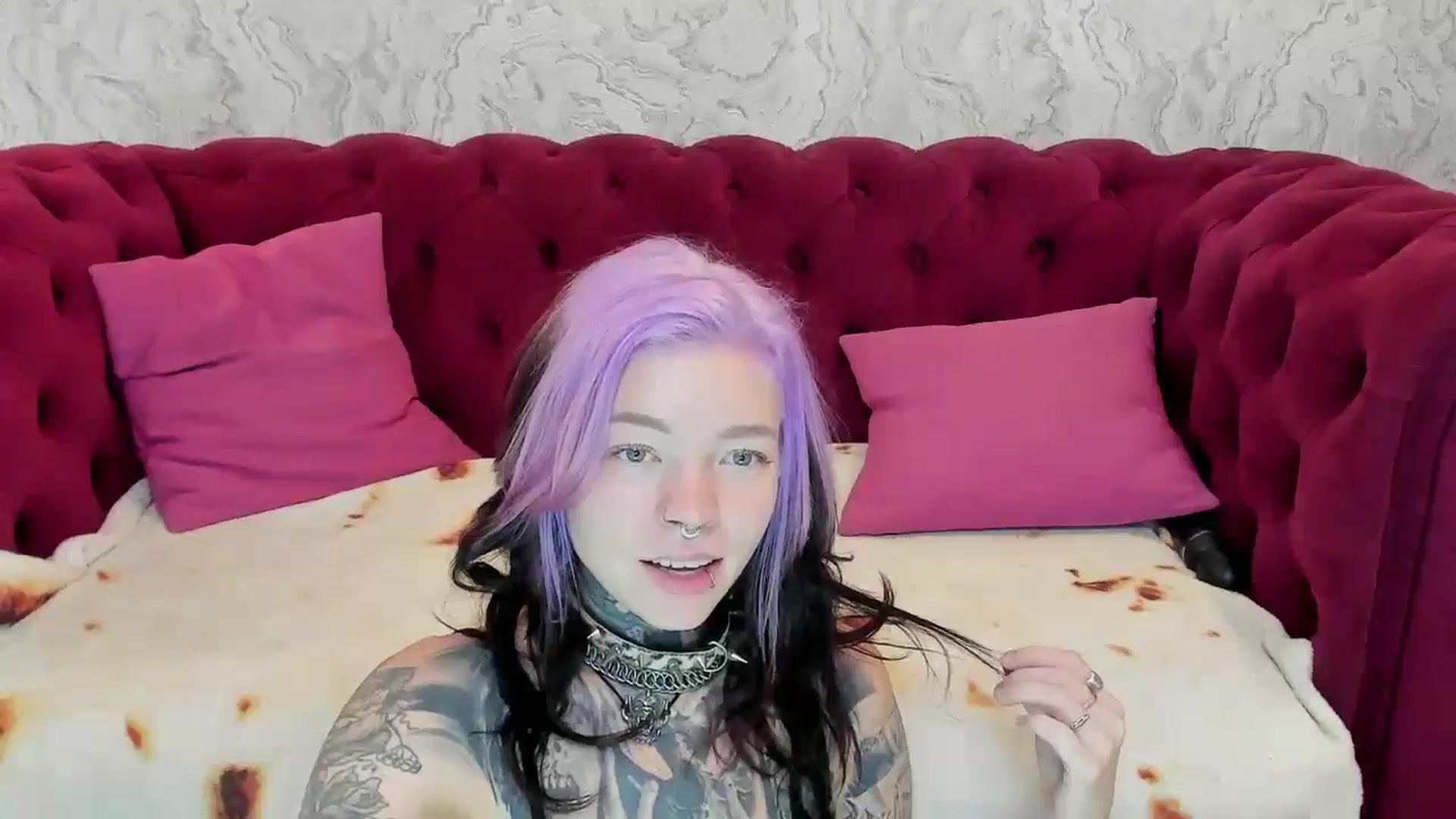Gallery image thumbnail from LiluKayden's myfreecams stream on, 11/28/2024, 17:43 image 18 of 20