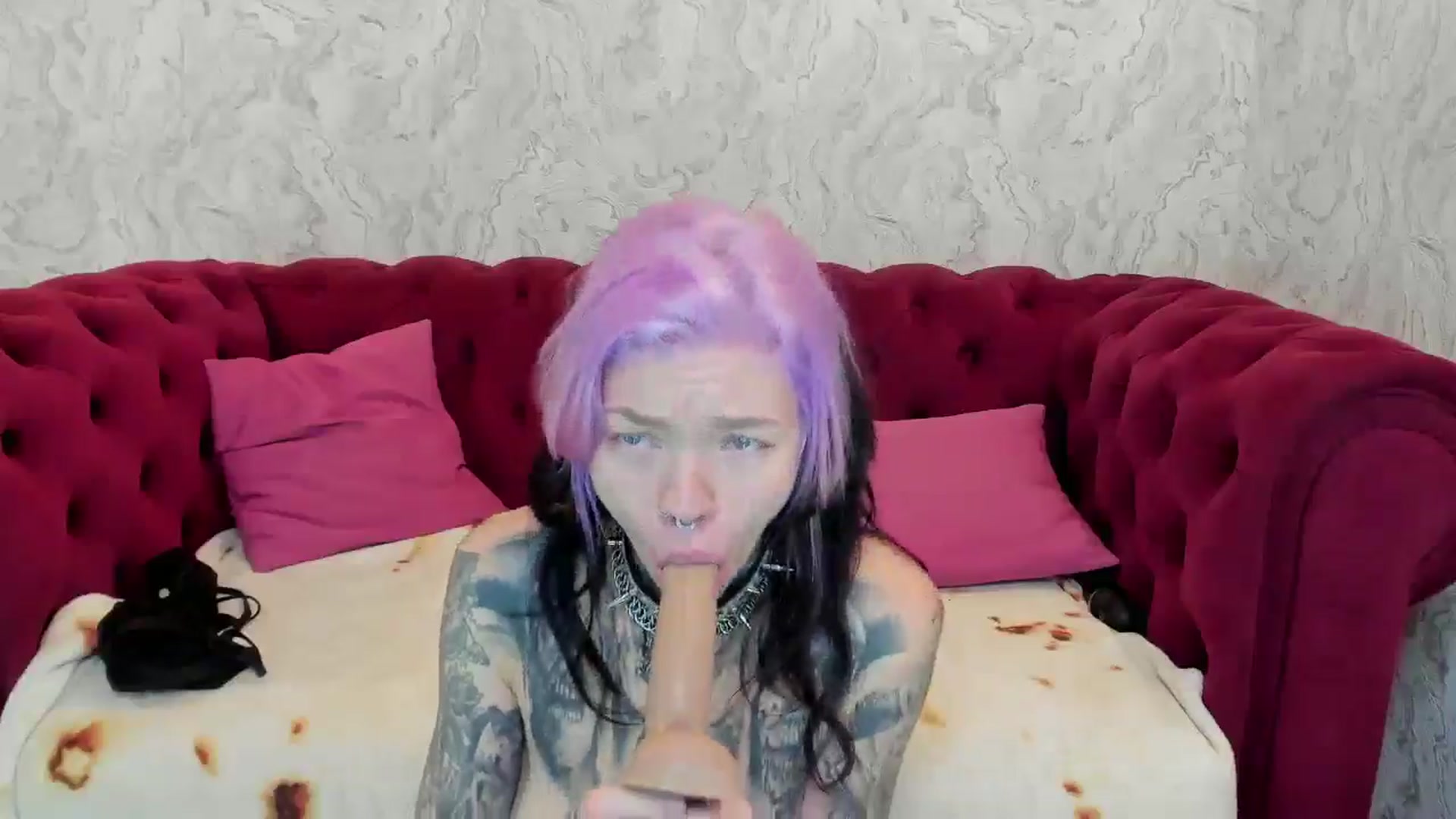 Gallery image thumbnail from LiluKayden's myfreecams stream on, 11/28/2024, 18:19 image 14 of 20
