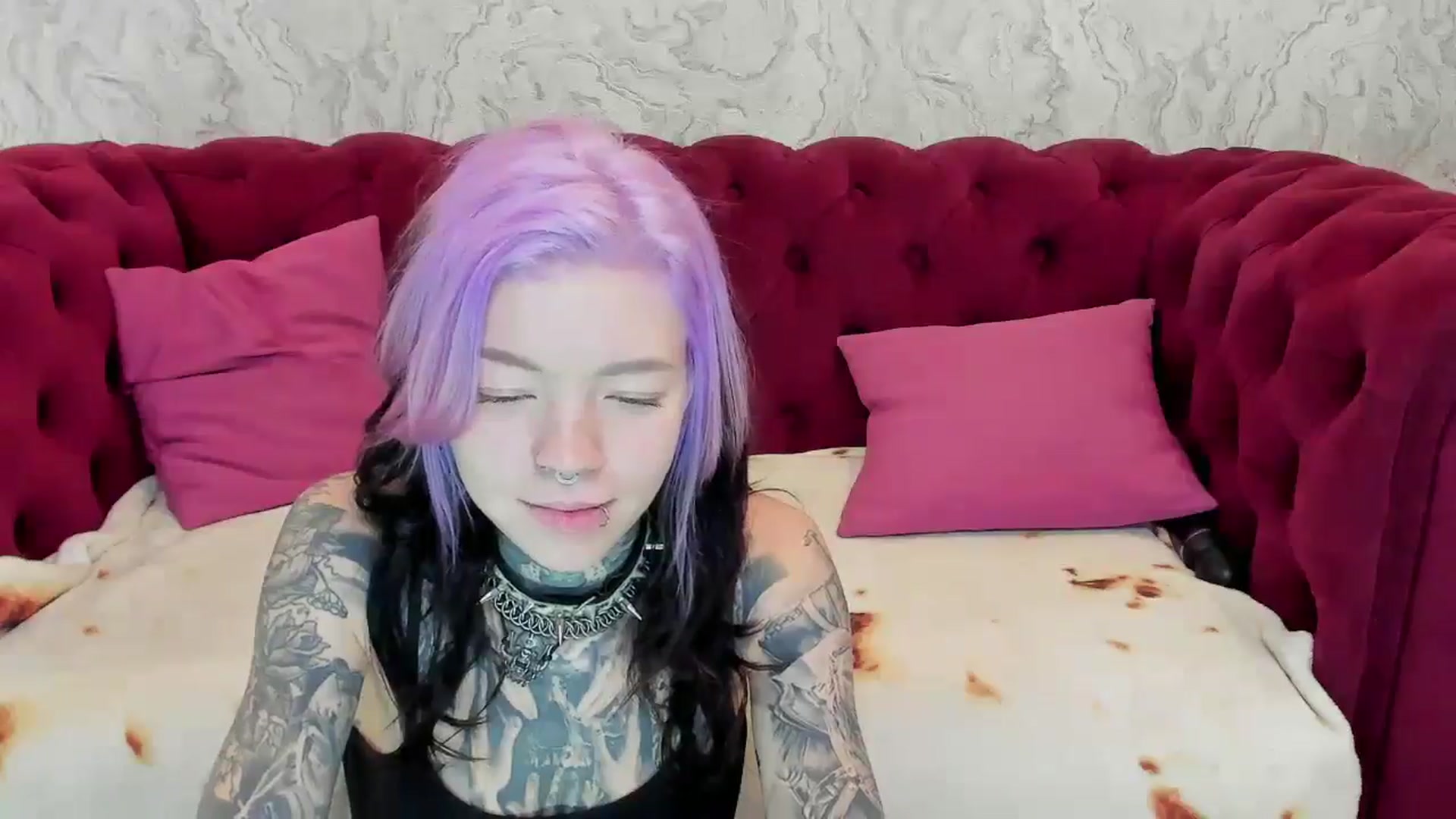 Gallery image thumbnail from LiluKayden's myfreecams stream on, 11/28/2024, 18:19 image 4 of 20