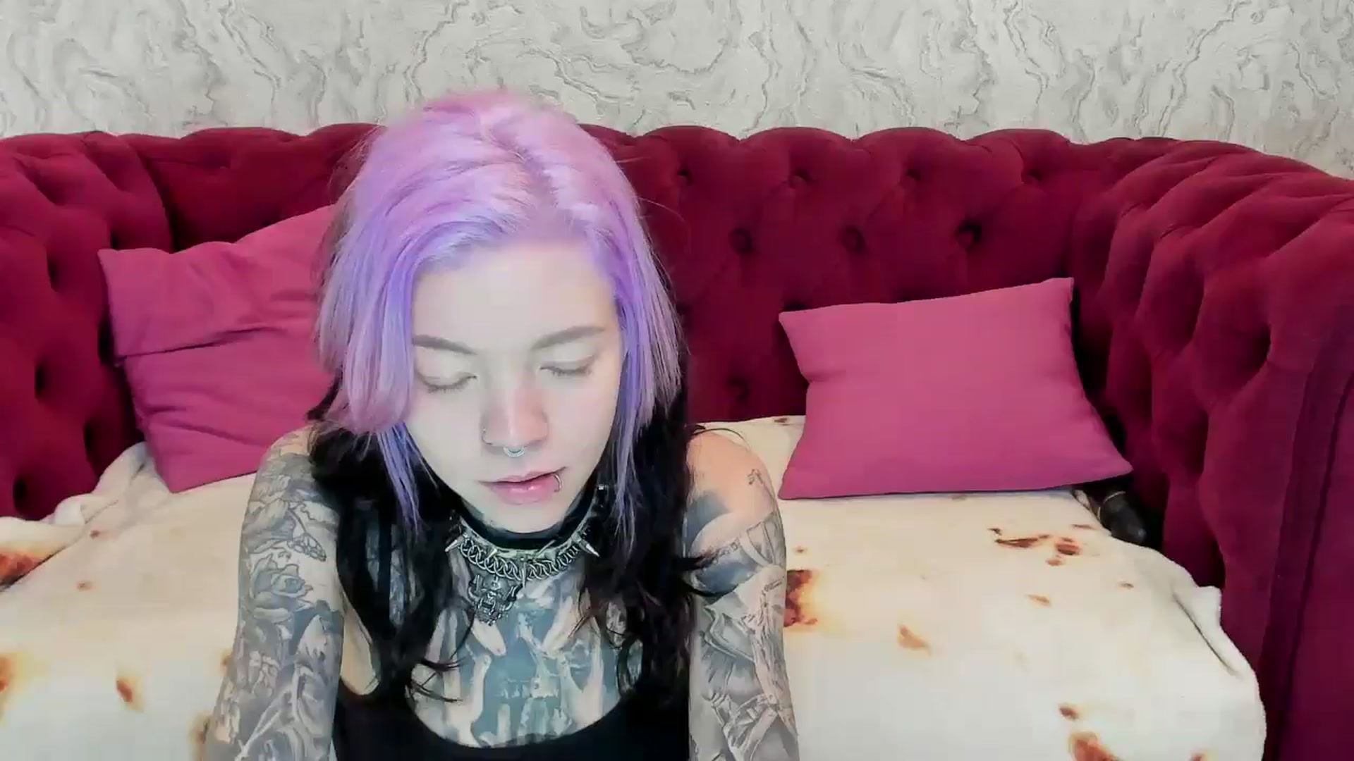 Gallery image thumbnail from LiluKayden's myfreecams stream on, 11/28/2024, 18:19 image 1 of 20