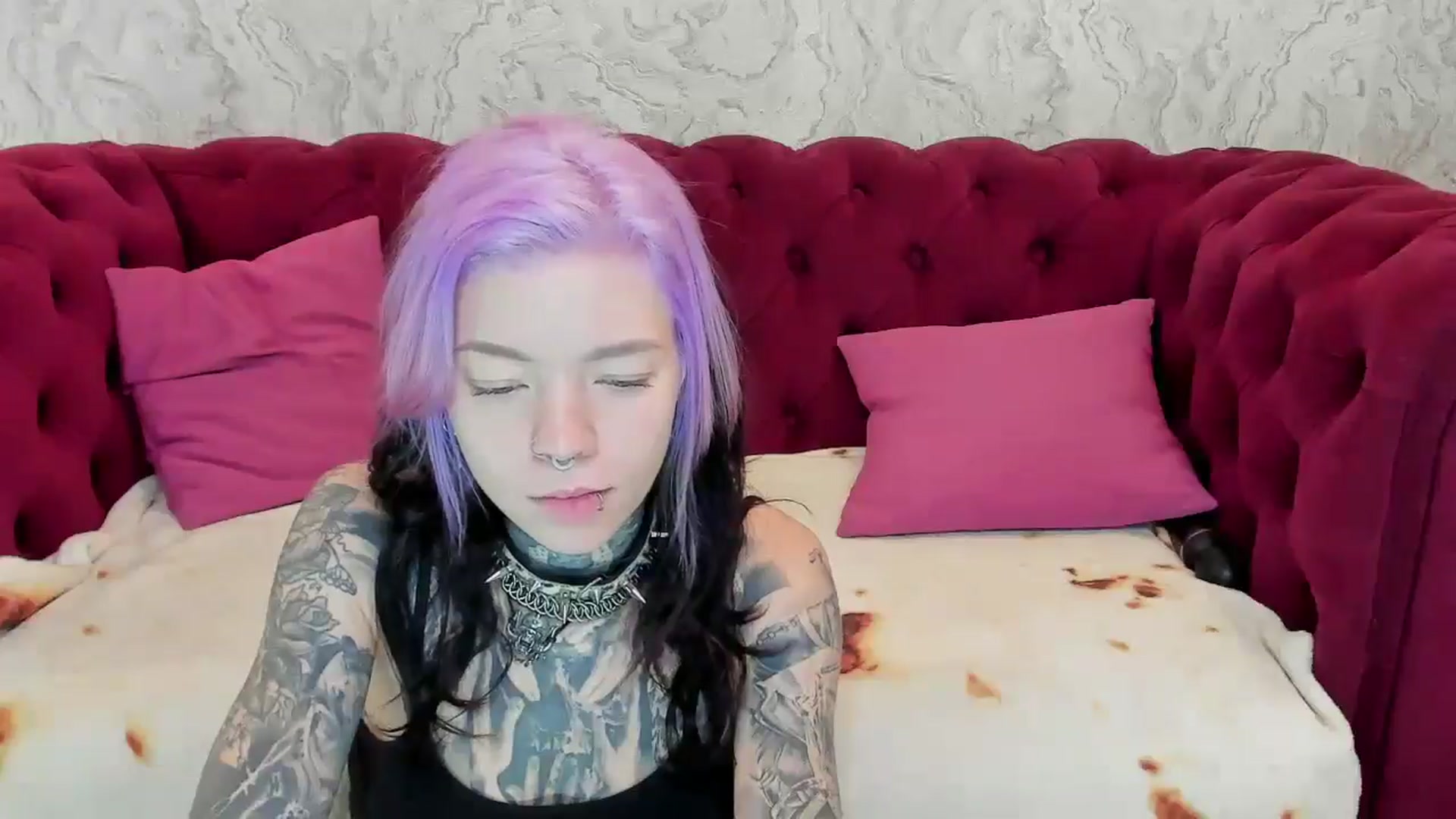 Gallery image thumbnail from LiluKayden's myfreecams stream on, 11/28/2024, 18:19 image 5 of 20