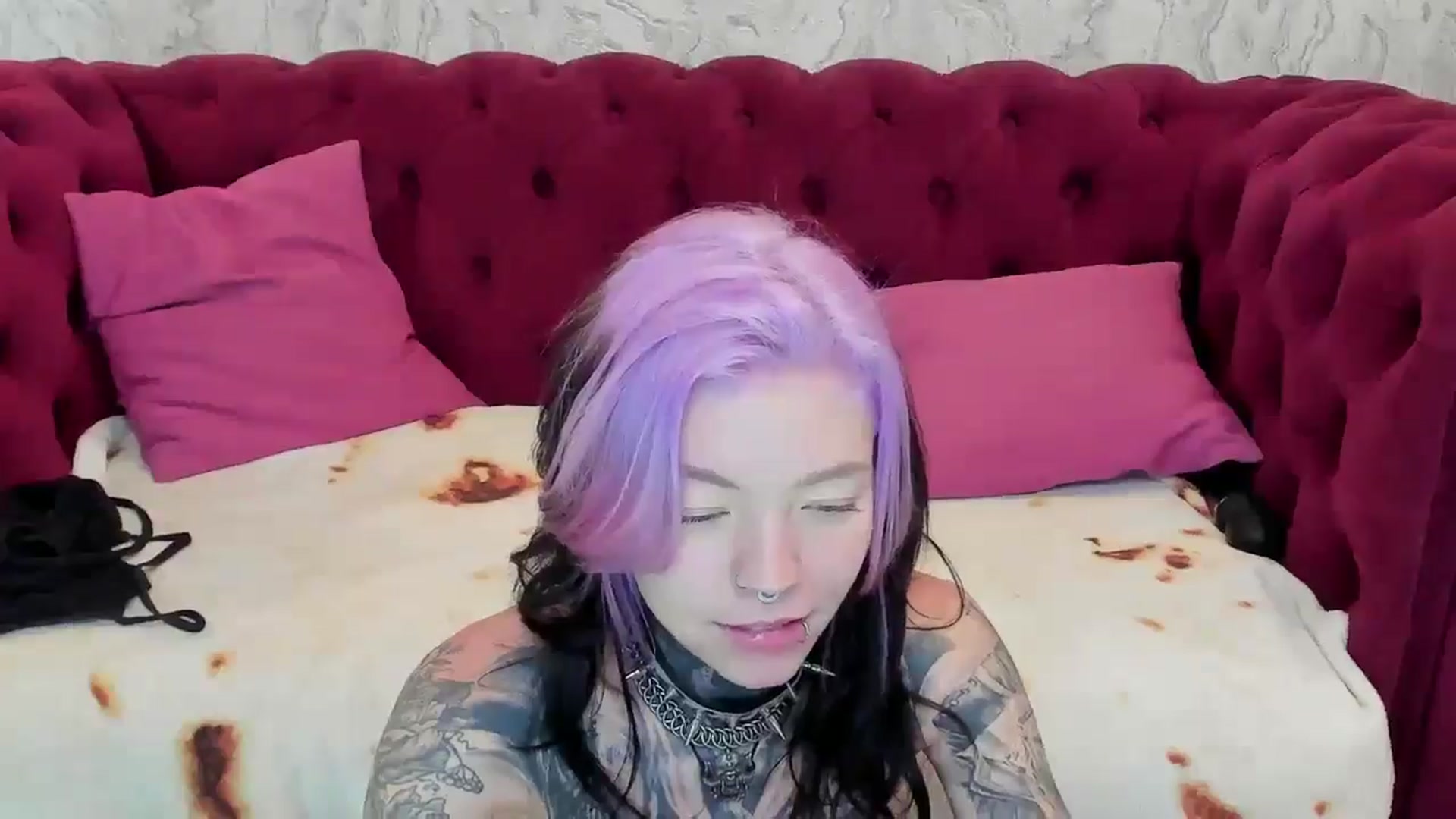 Gallery image thumbnail from LiluKayden's myfreecams stream on, 11/28/2024, 18:19 image 18 of 20