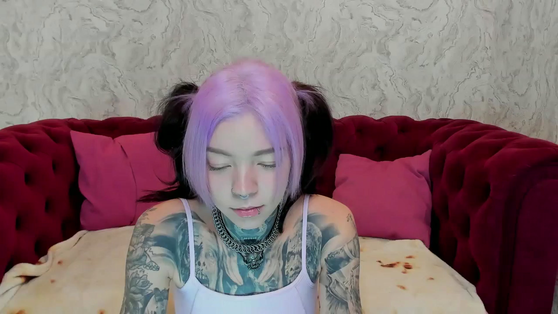 Gallery image thumbnail from LiluKayden's myfreecams stream on, 11/29/2024, 11:28 image 10 of 20