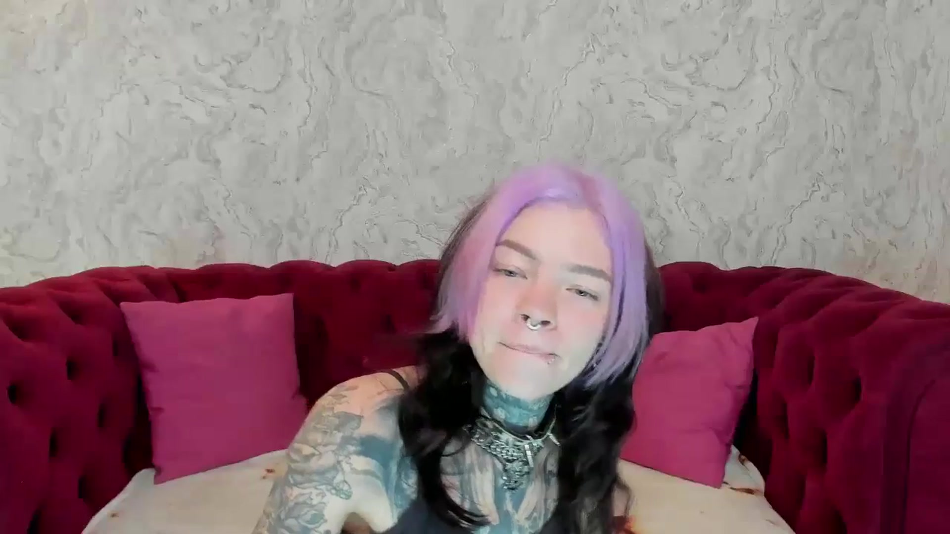 Gallery image thumbnail from LiluKayden's myfreecams stream on, 11/30/2024, 14:13 image 18 of 20