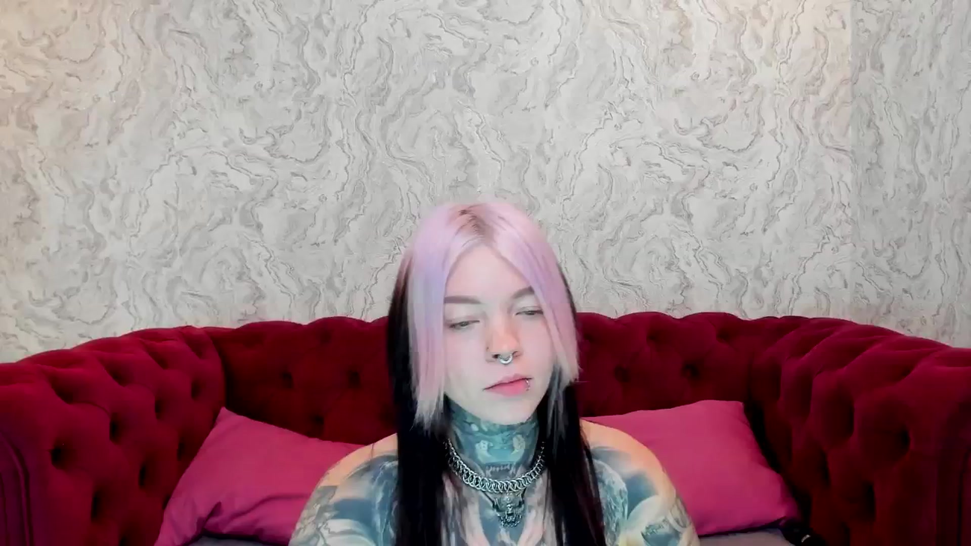 Gallery image thumbnail from LiluKayden's myfreecams stream on, 12/14/2024, 20:02 image 3 of 20